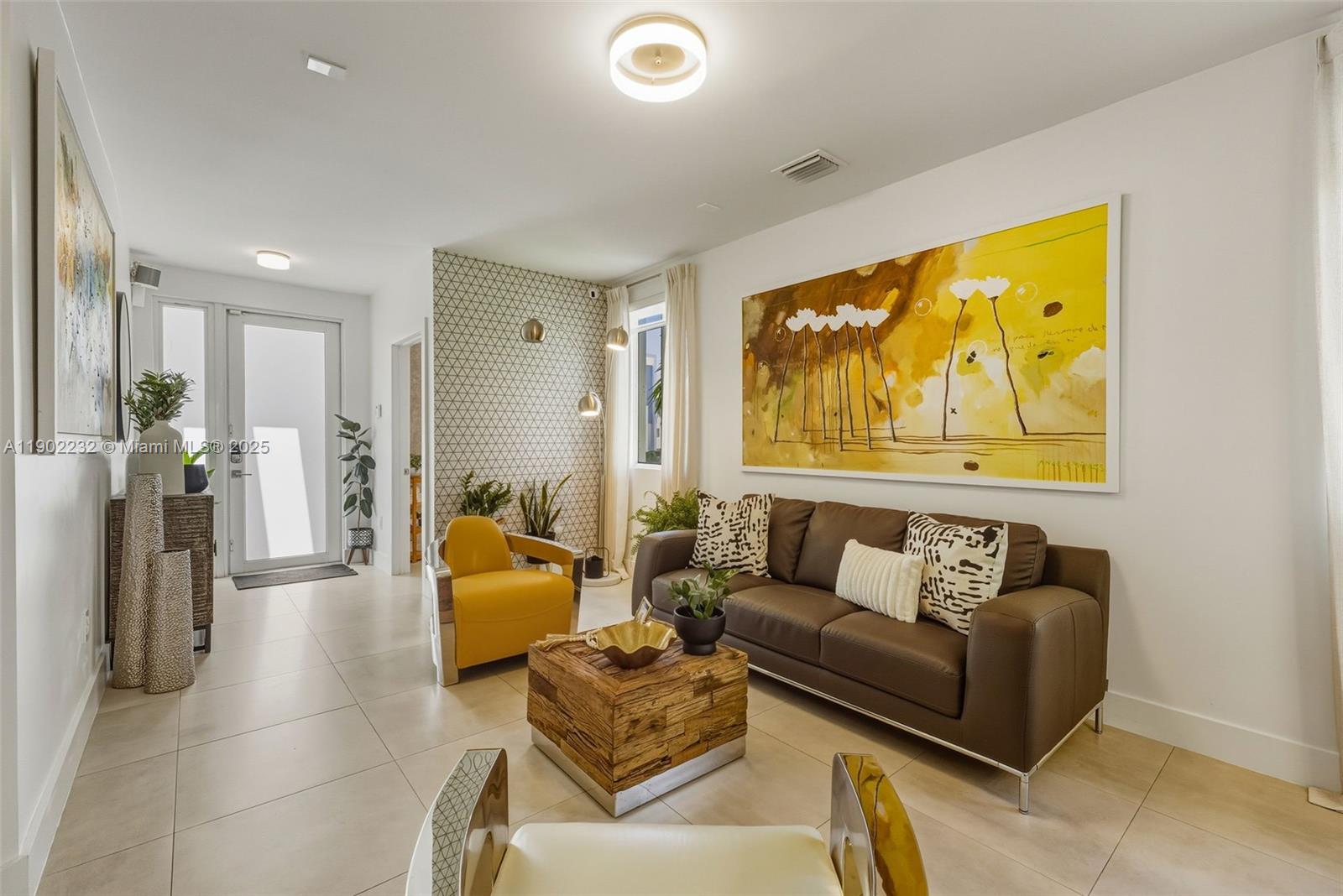 10359 NW 67th Ter Doral, FL 33178