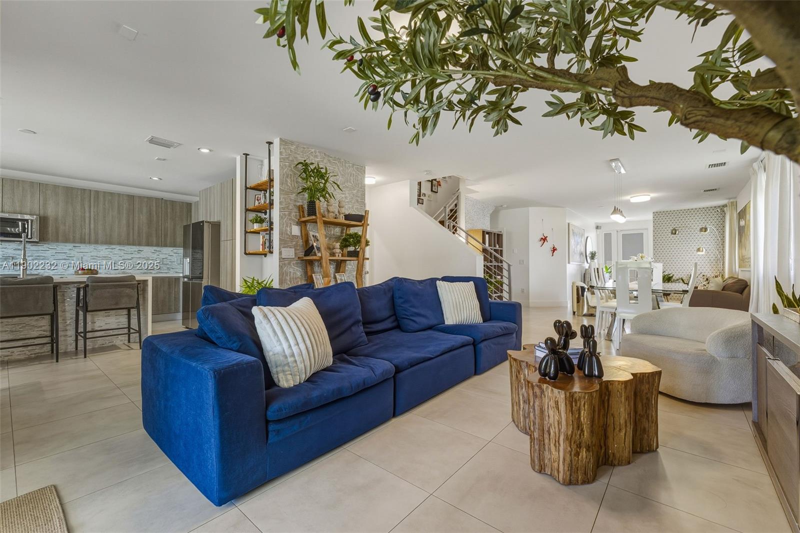 10359 NW 67th Ter Doral, FL 33178