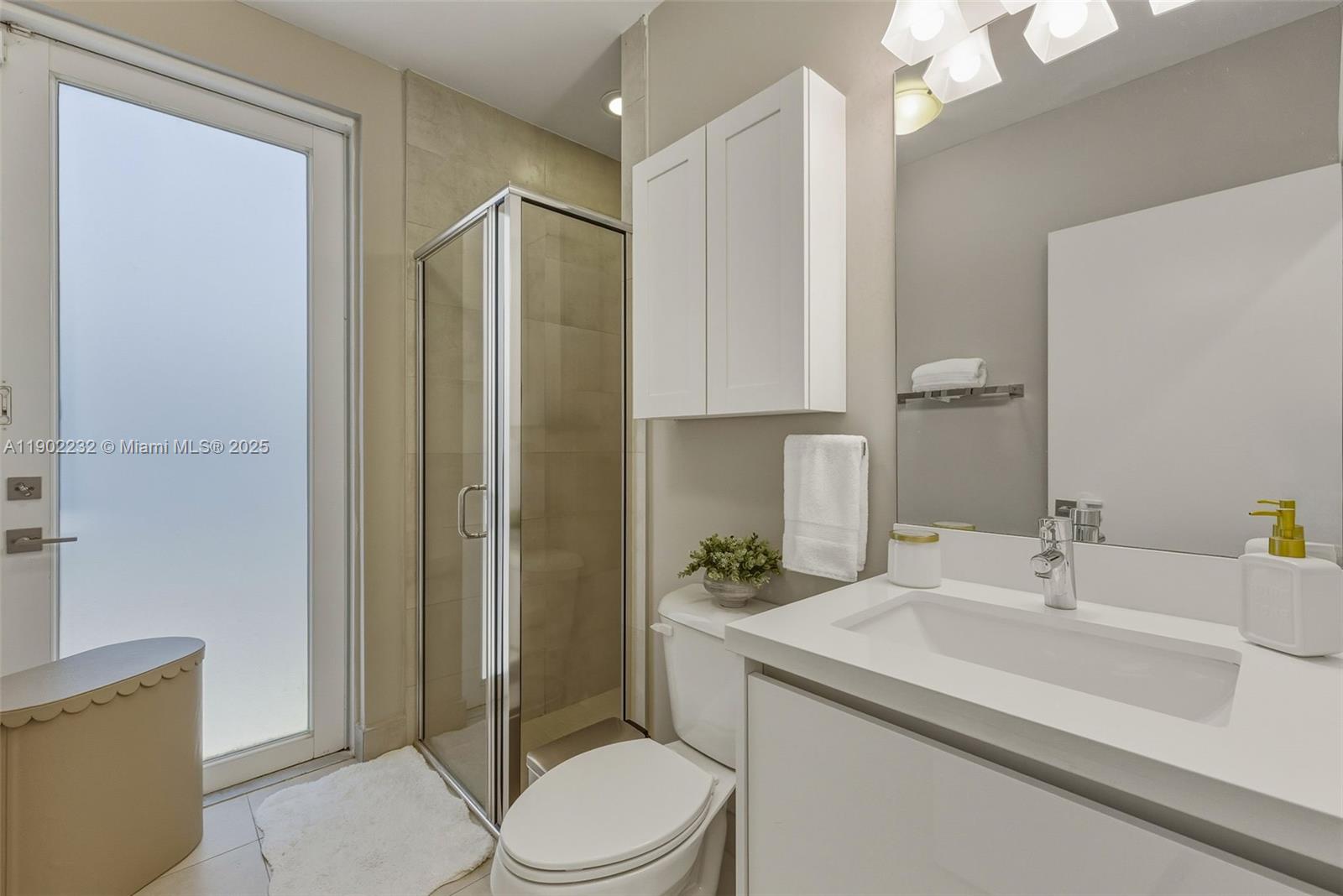 10359 NW 67th Ter Doral, FL 33178