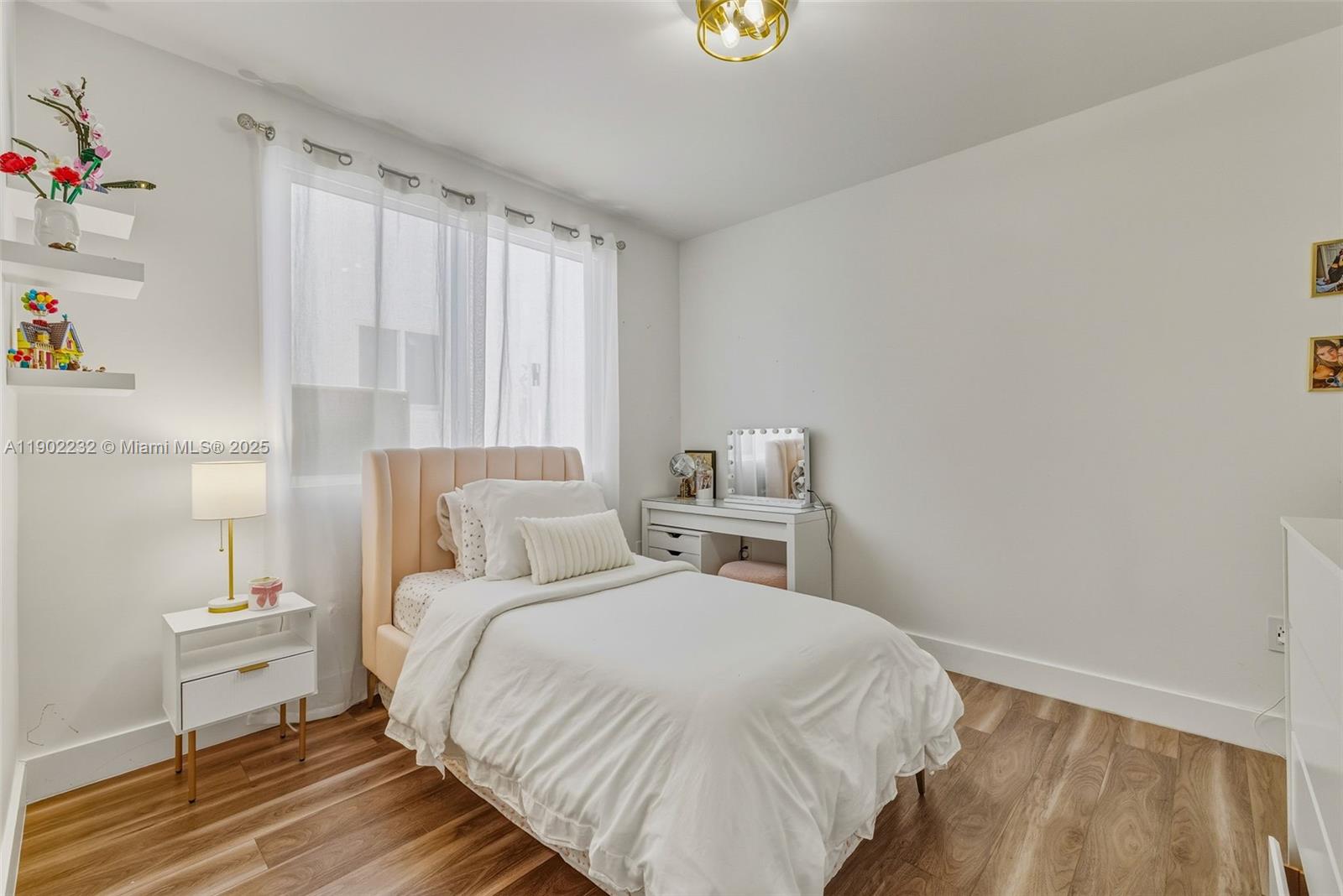 10359 NW 67th Ter Doral, FL 33178