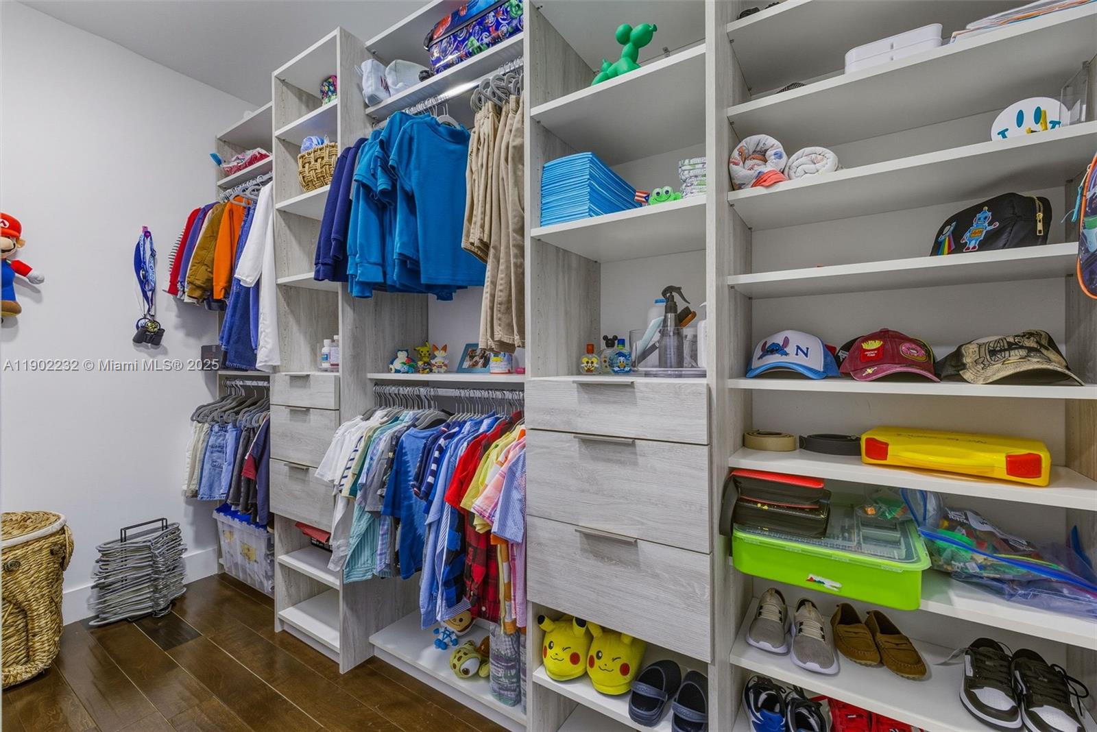 10359 NW 67th Ter Doral, FL 33178