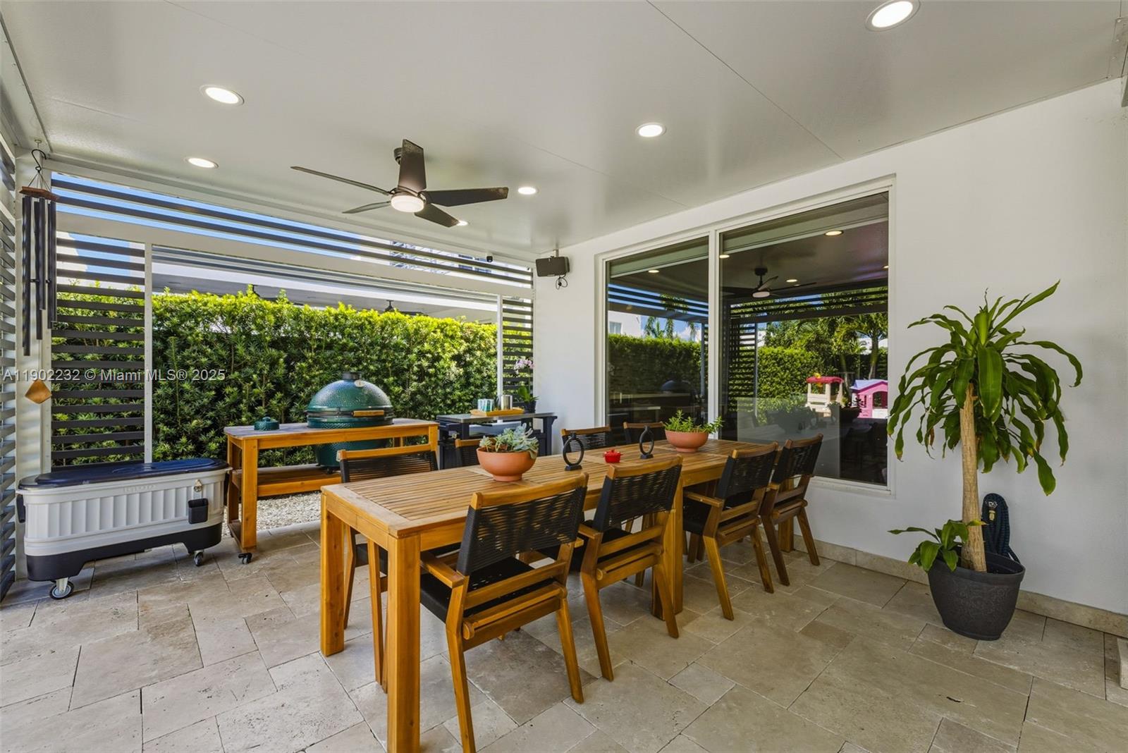 10359 NW 67th Ter Doral, FL 33178