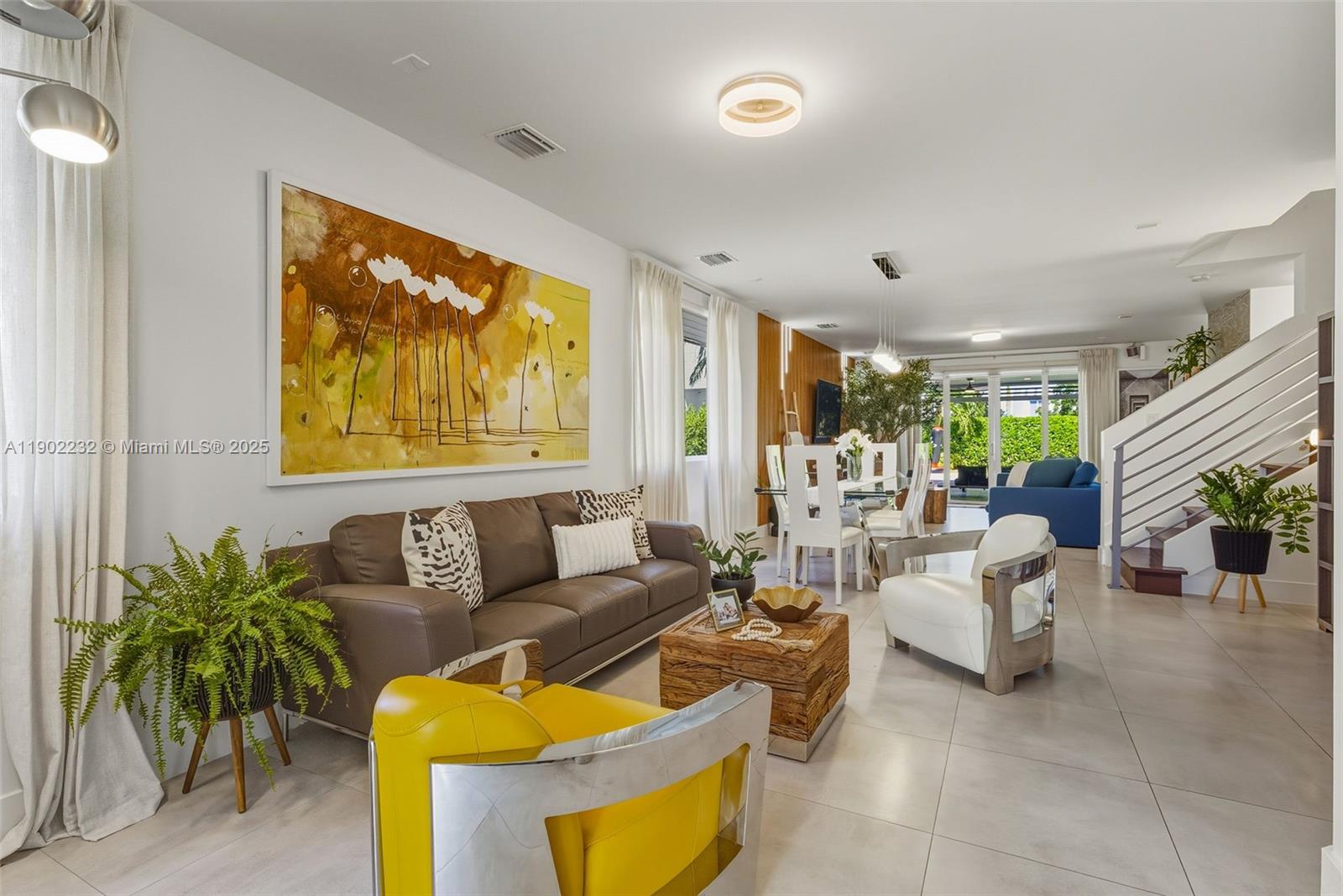 10359 NW 67th Ter Doral, FL 33178