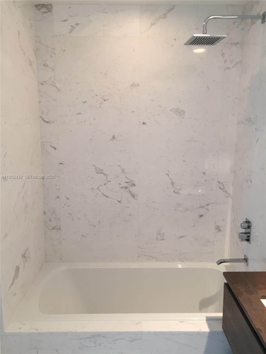 350 Ocean Dr #704N Key Biscayne, FL 33149