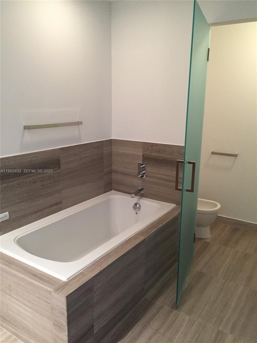 350 Ocean Dr #704N Key Biscayne, FL 33149