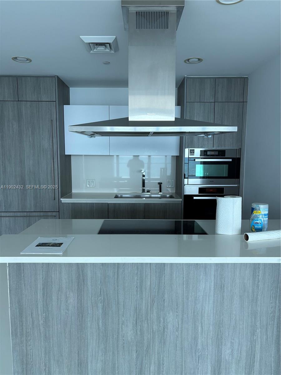 350 Ocean Dr #704N Key Biscayne, FL 33149