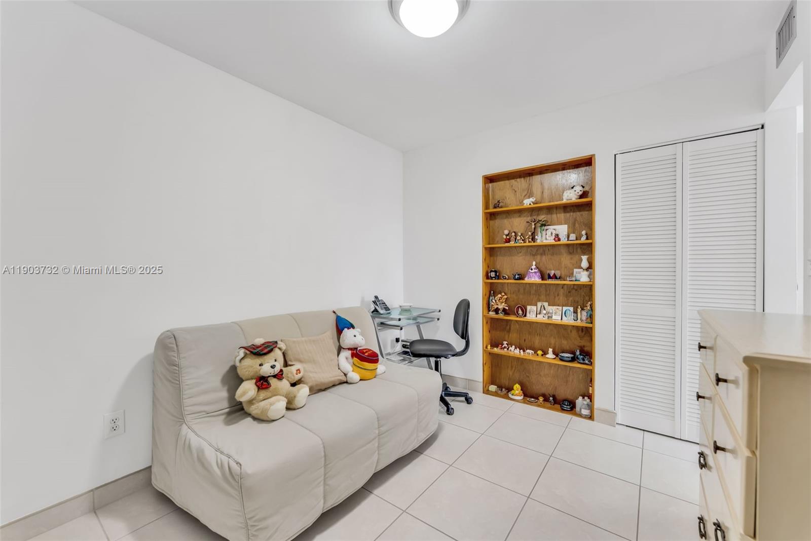 3661 SW 9th Ter #402 Miami, FL 33135