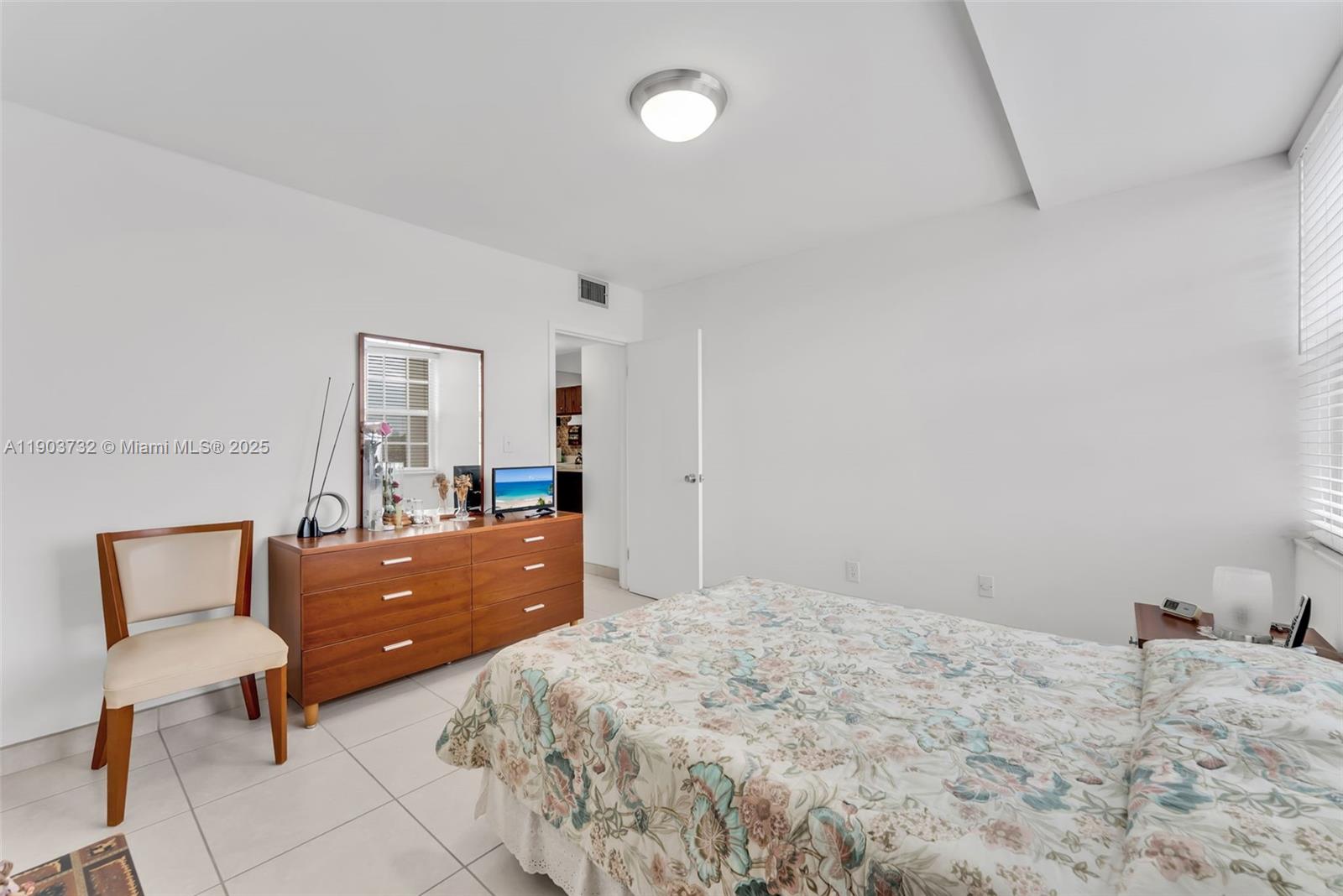 3661 SW 9th Ter #402 Miami, FL 33135