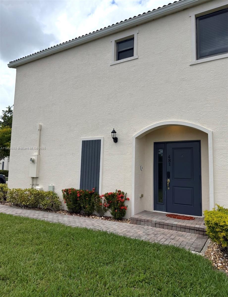 481 NE 194th Ter #481