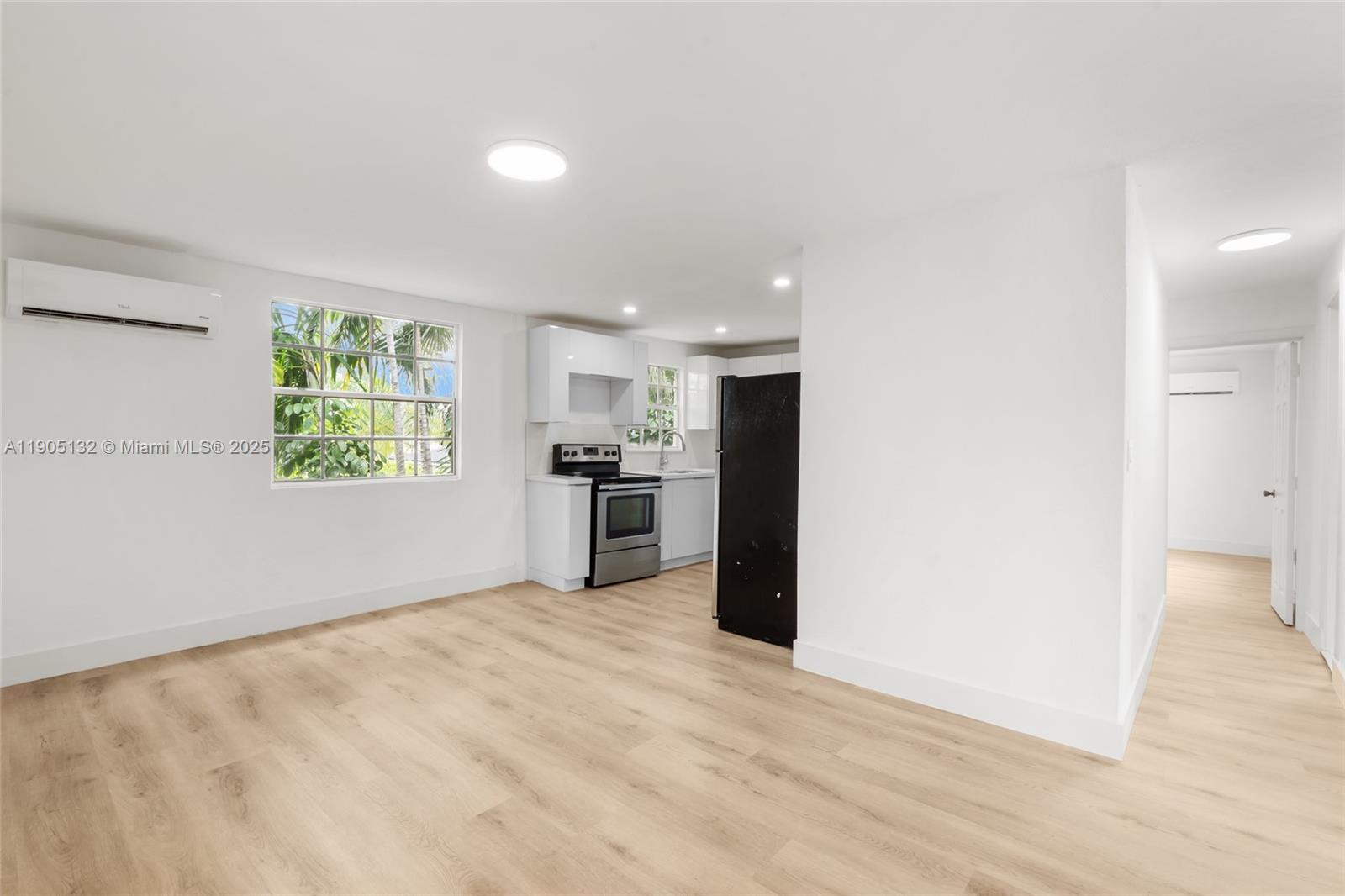 2385 SW 17th St Miami, FL 33145