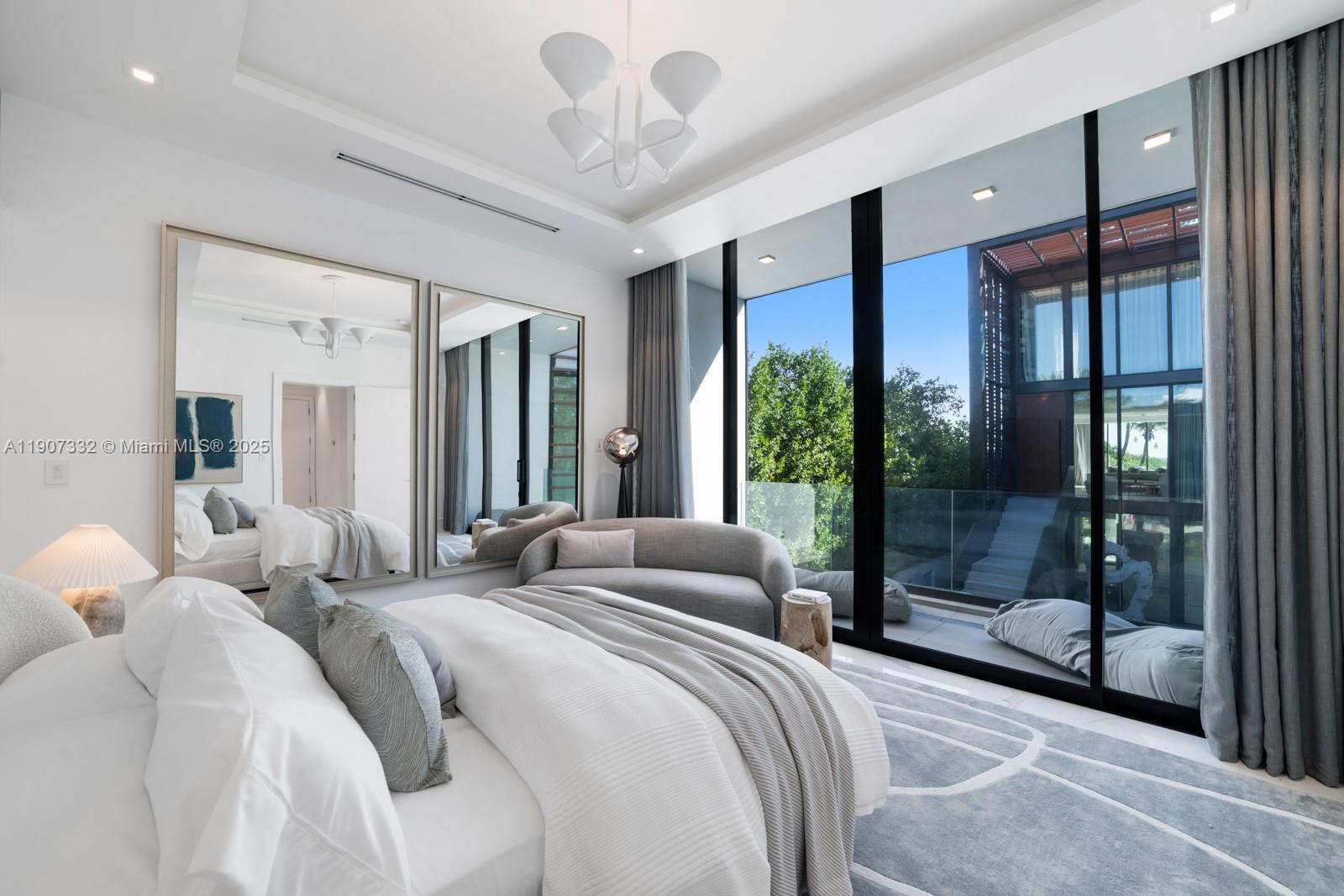 7845 Atlantic Way Miami Beach, FL 33141