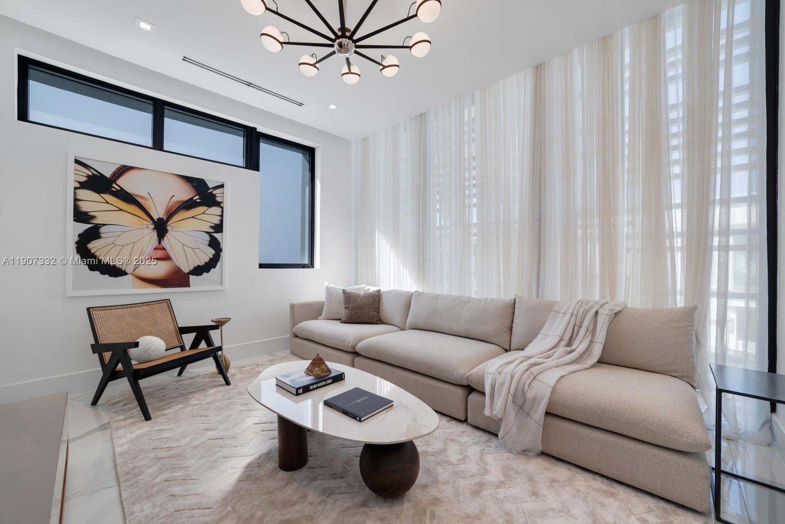 7845 Atlantic Way Miami Beach, FL 33141