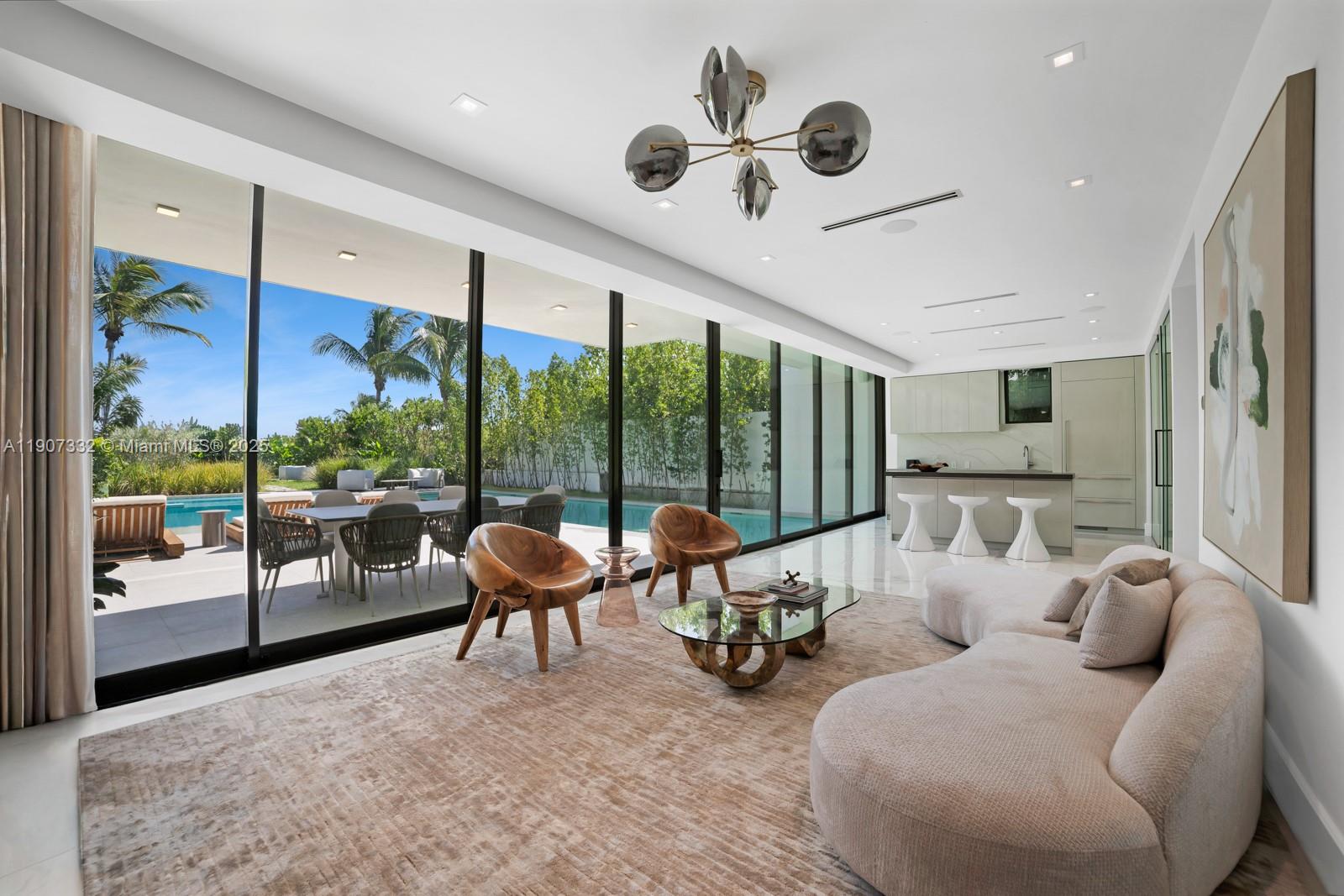 7845 Atlantic Way Miami Beach, FL 33141