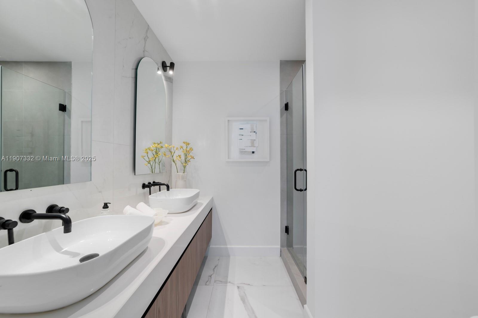 7845 Atlantic Way Miami Beach, FL 33141