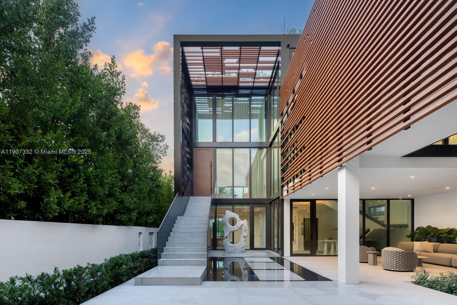 7845 Atlantic Way Miami Beach, FL 33141