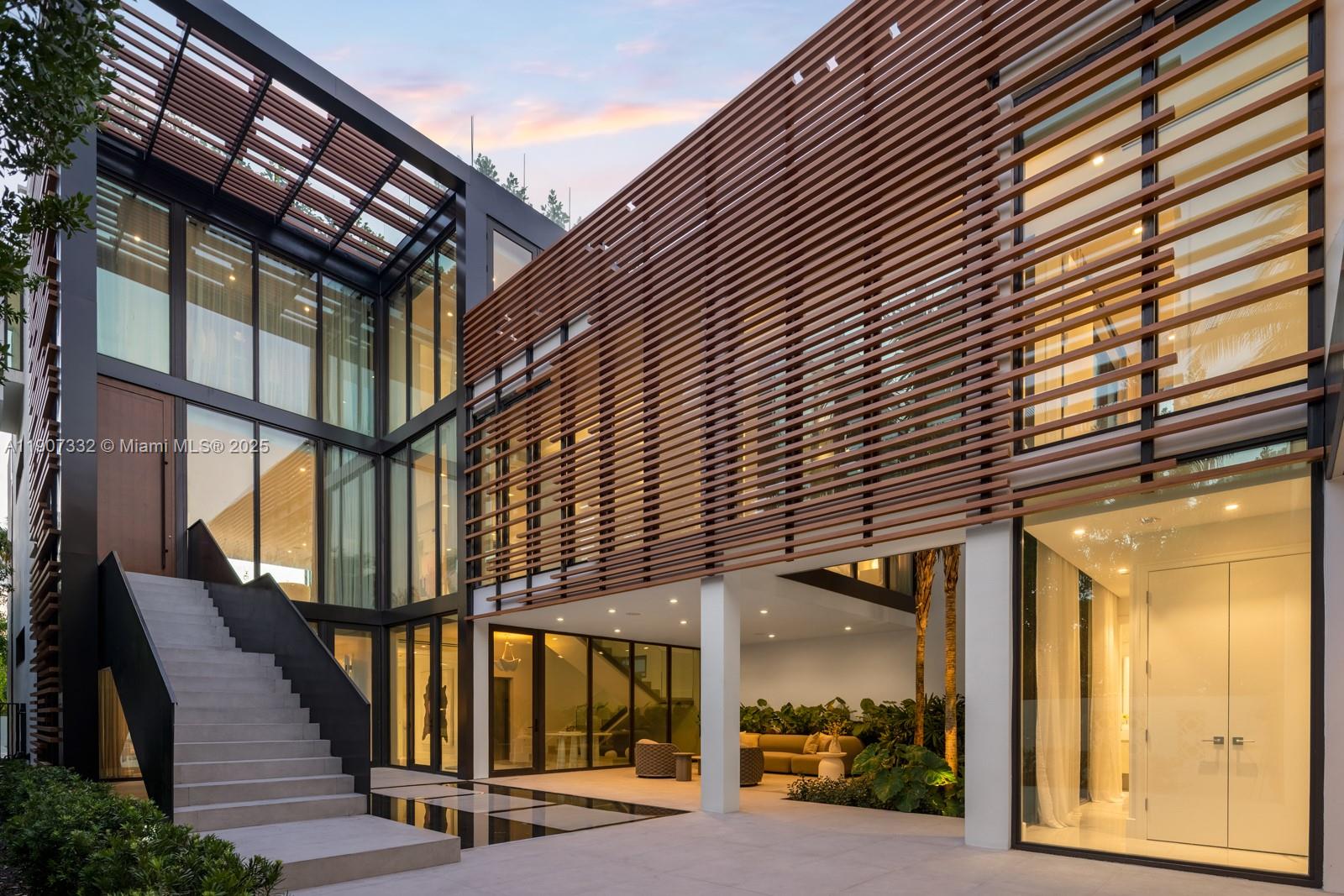 7845 Atlantic Way Miami Beach, FL 33141