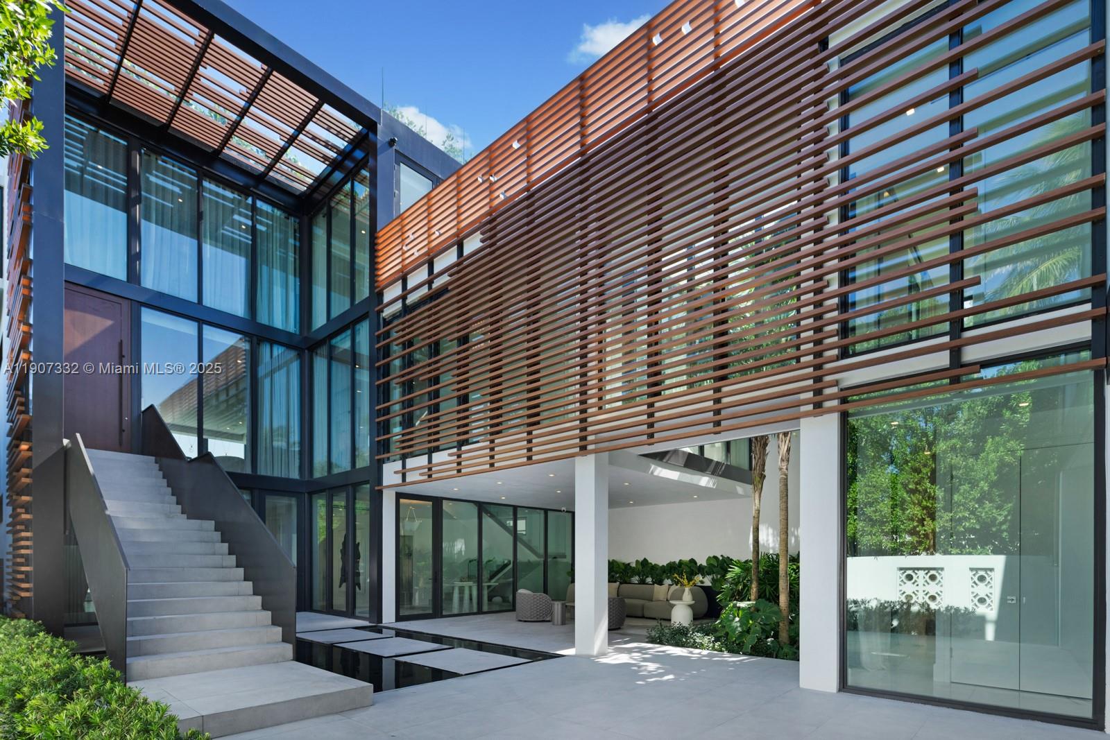 7845 Atlantic Way Miami Beach, FL 33141