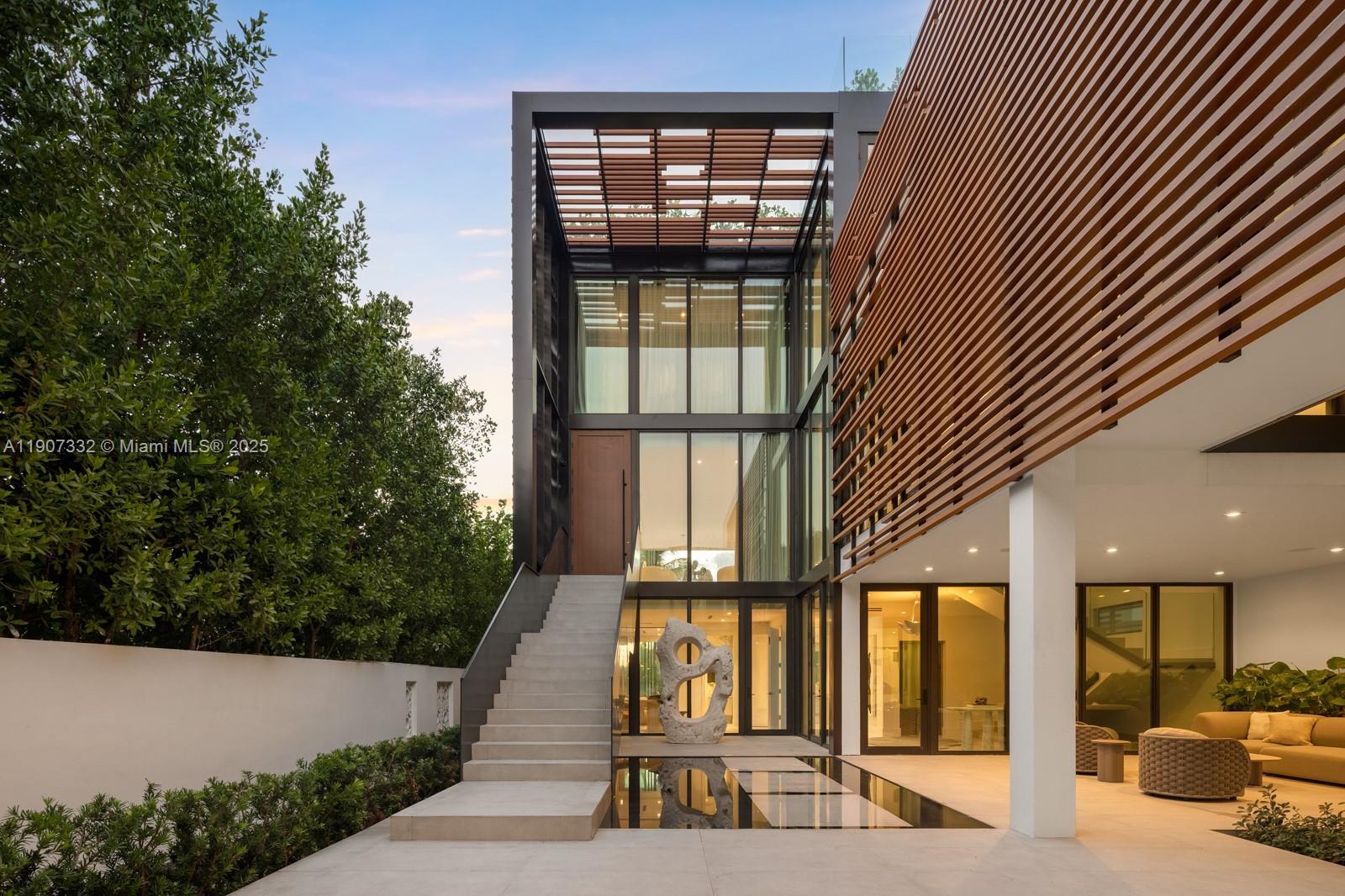 7845 Atlantic Way Miami Beach, FL 33141