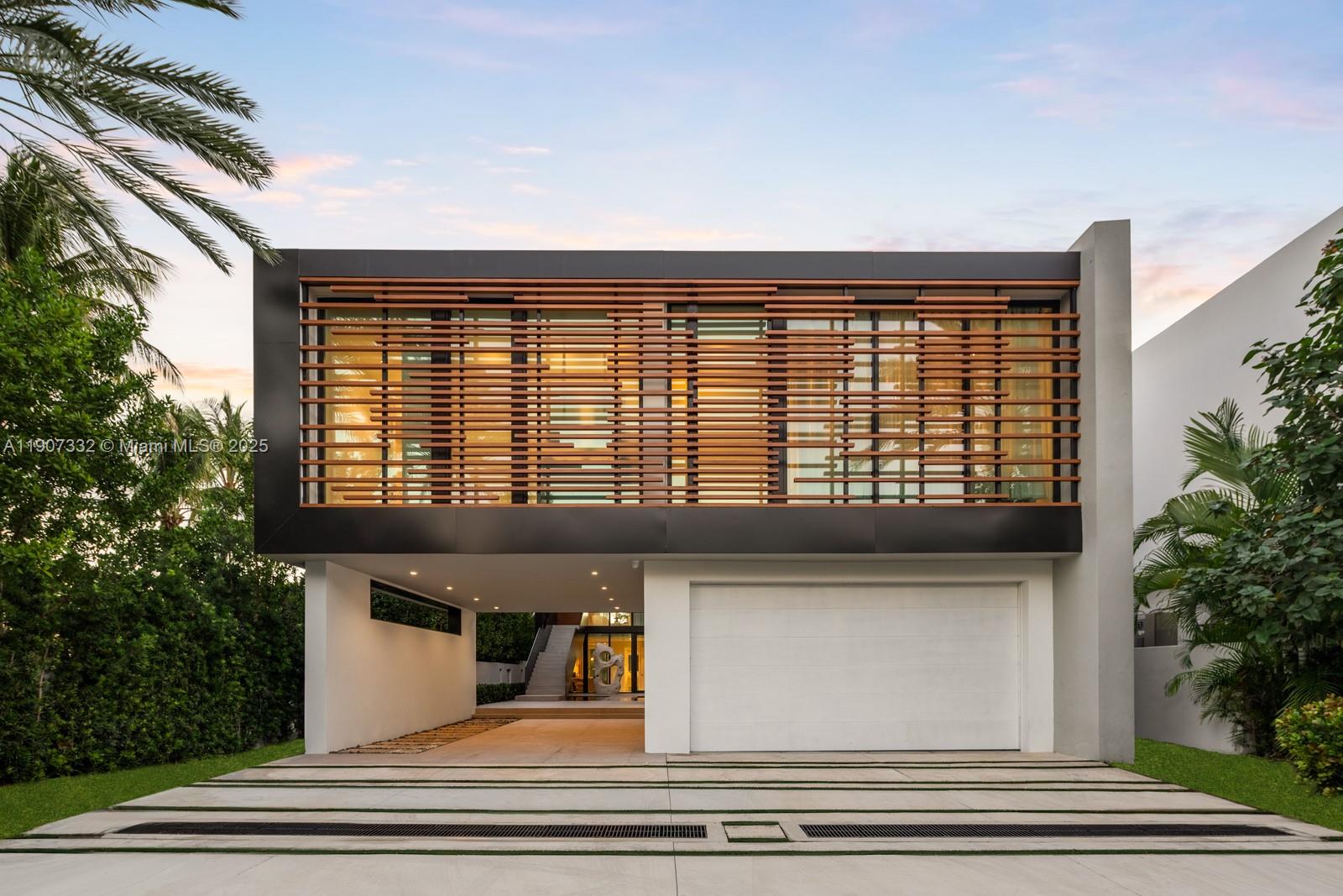 7845 Atlantic Way Miami Beach, FL 33141