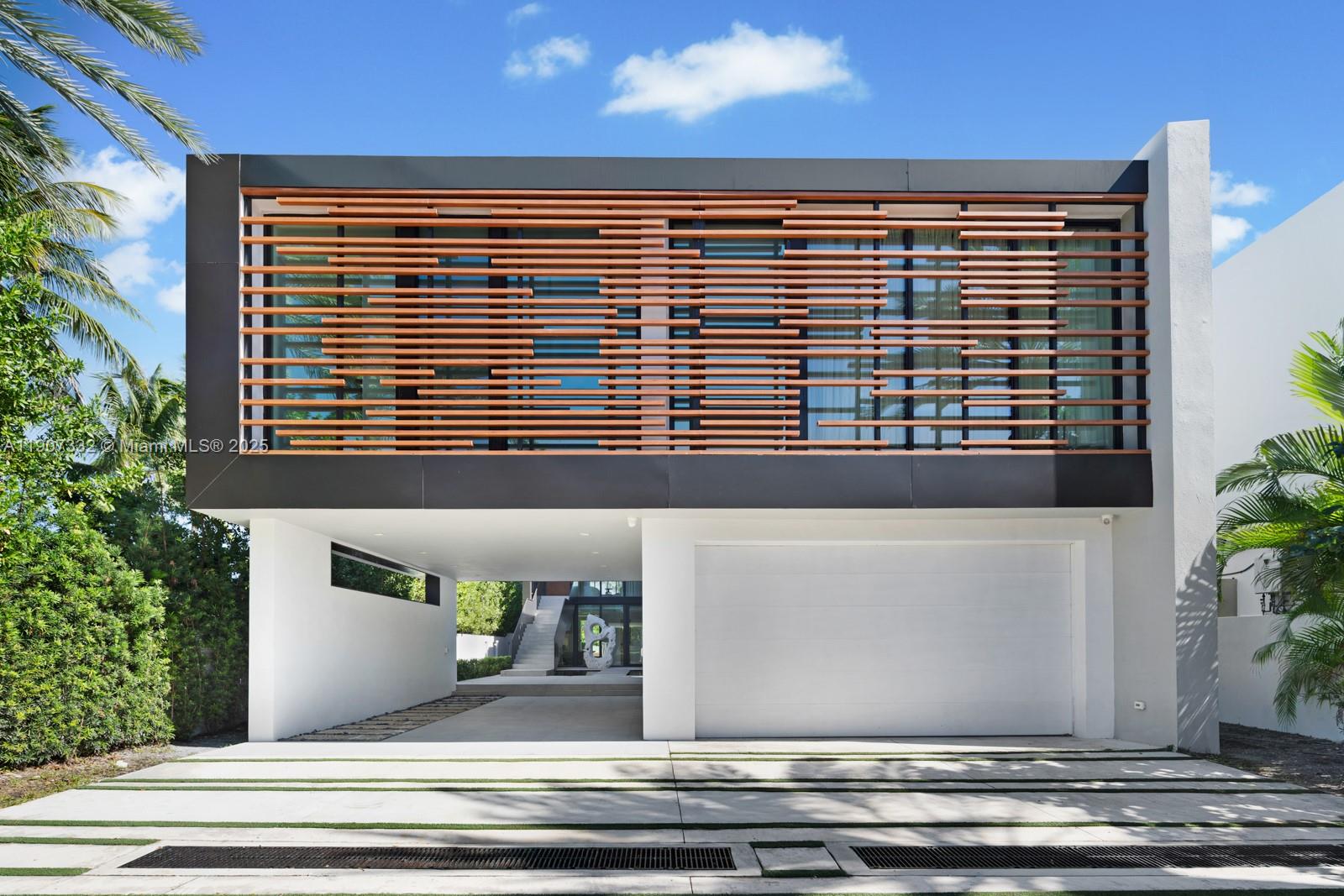 7845 Atlantic Way Miami Beach, FL 33141