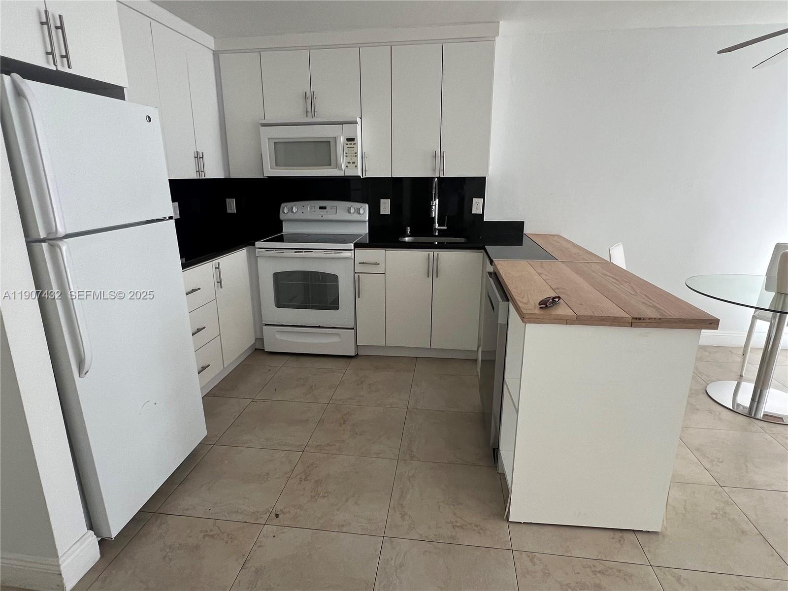 345 Ocean Dr #209 Miami Beach, FL 33139