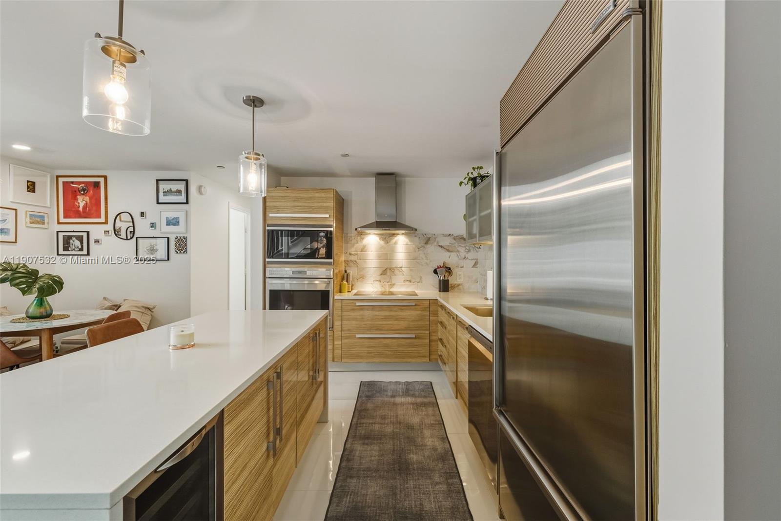 image Paramount Bay Condo11