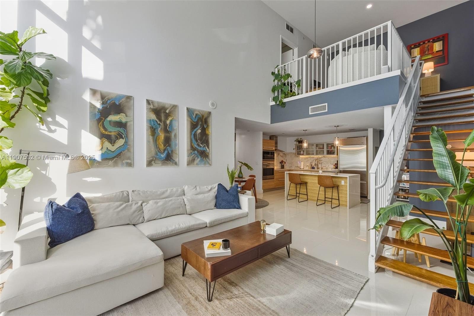 image Paramount Bay Condo2