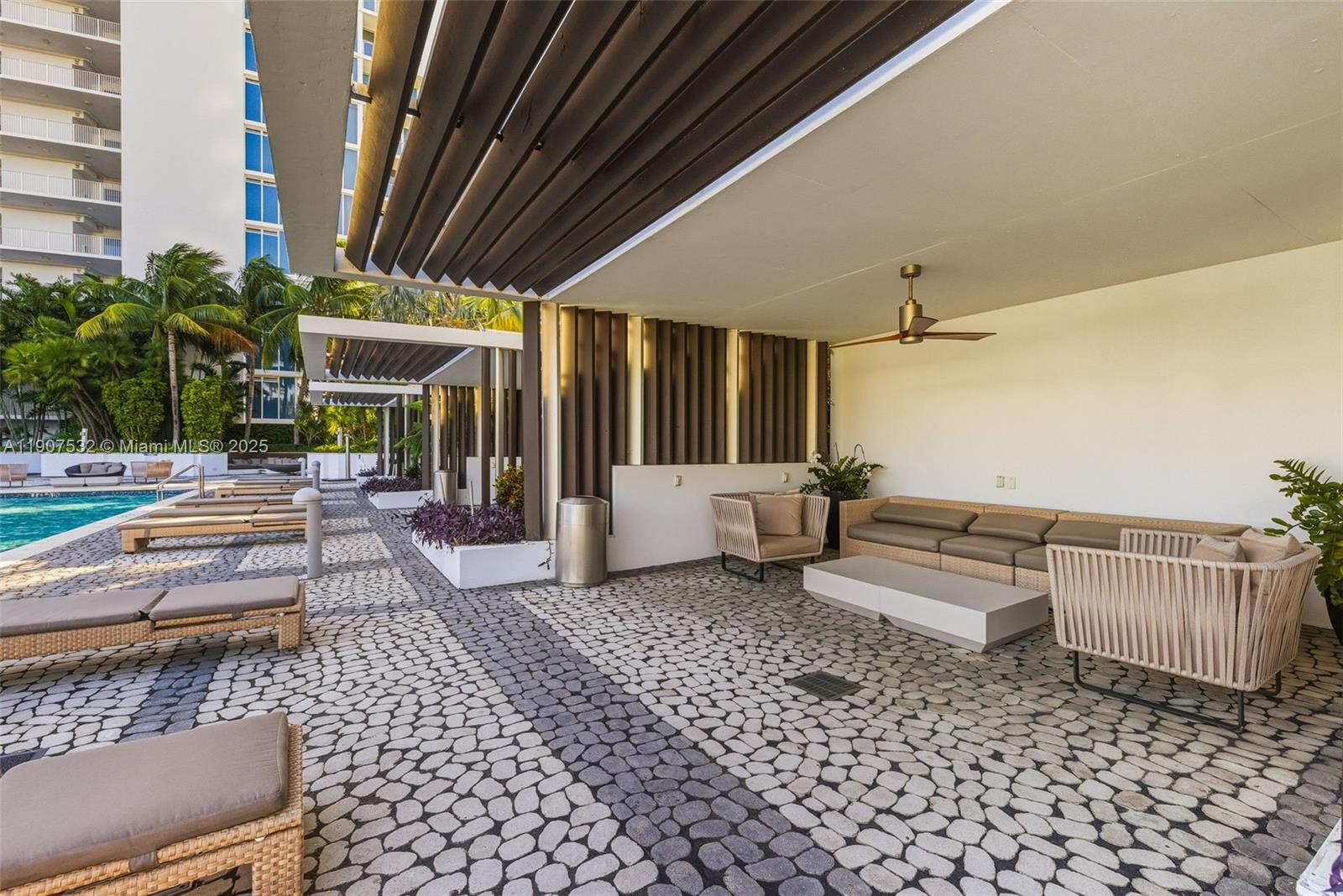 image Paramount Bay Condo34