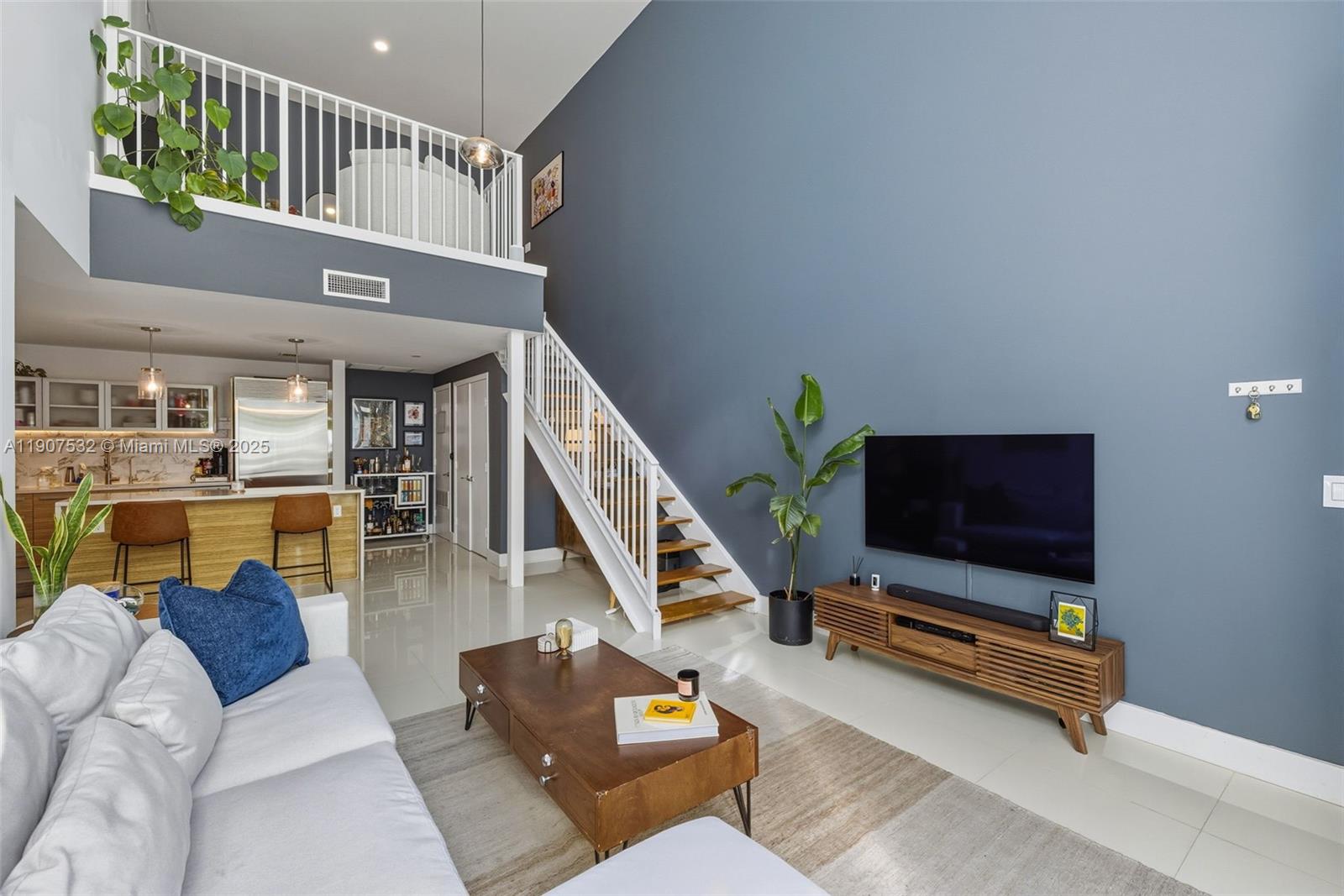 image Paramount Bay Condo3