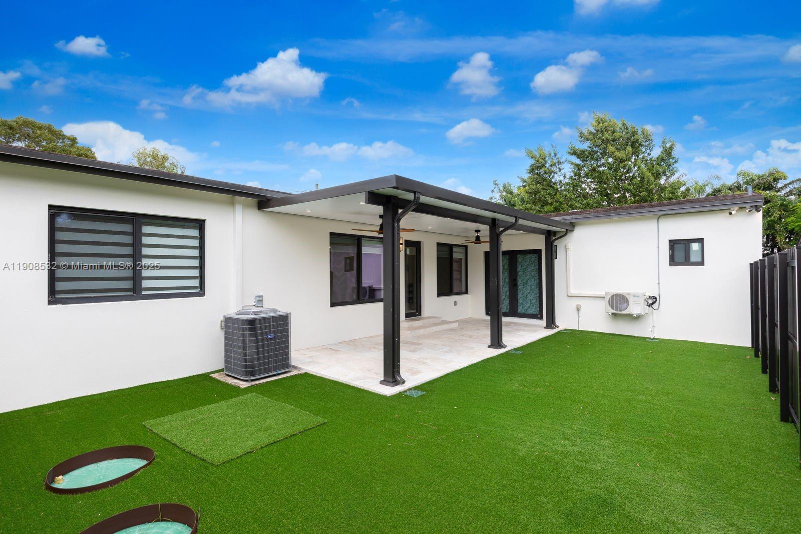 5641 SW 67th Ave South Miami, FL 33143