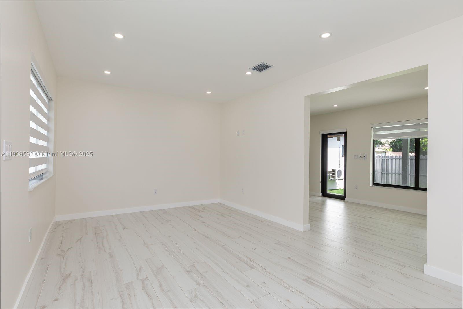 5641 SW 67th Ave South Miami, FL 33143