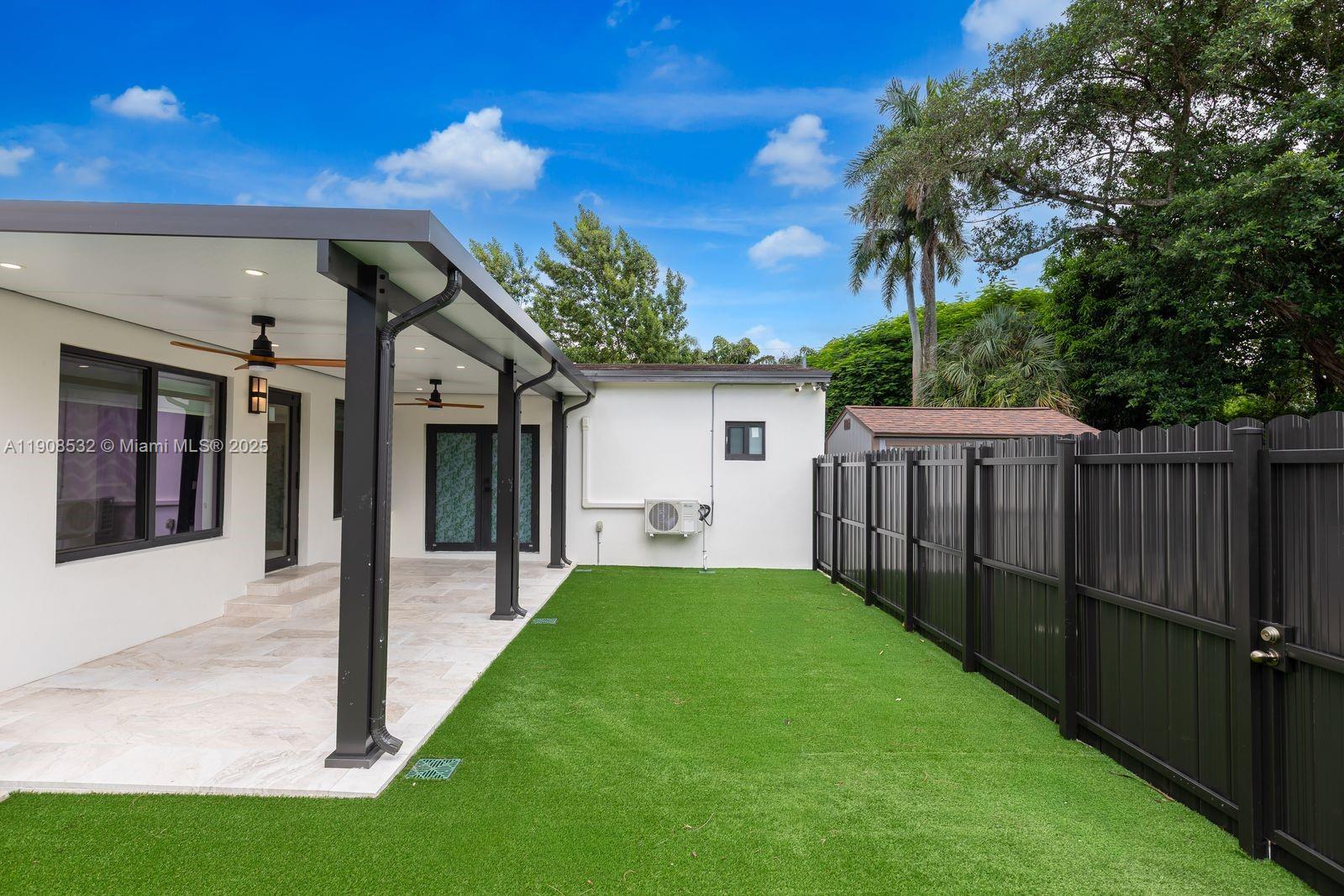 5641 SW 67th Ave South Miami, FL 33143