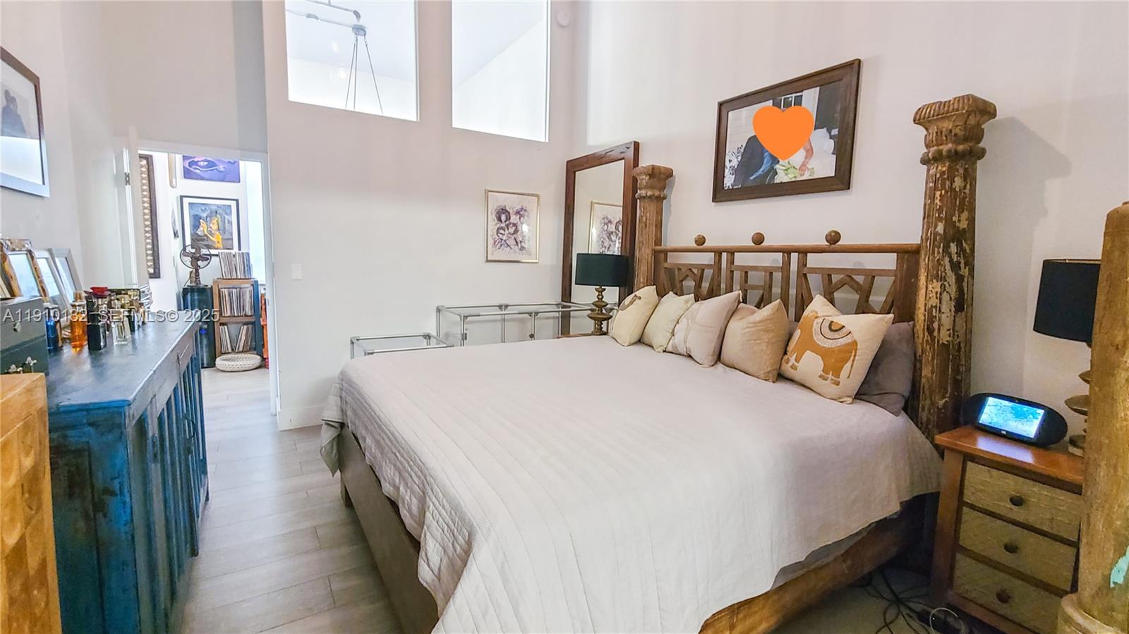 2001 Biscayne Blvd #2117 Miami, FL 33137