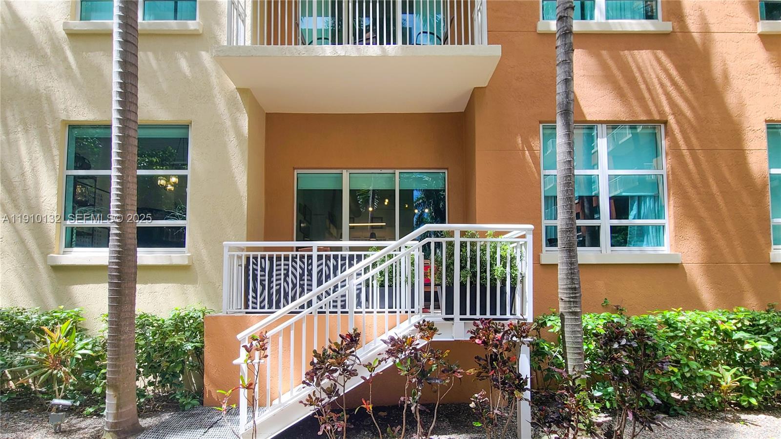 2001 Biscayne Blvd #2117 Miami, FL 33137