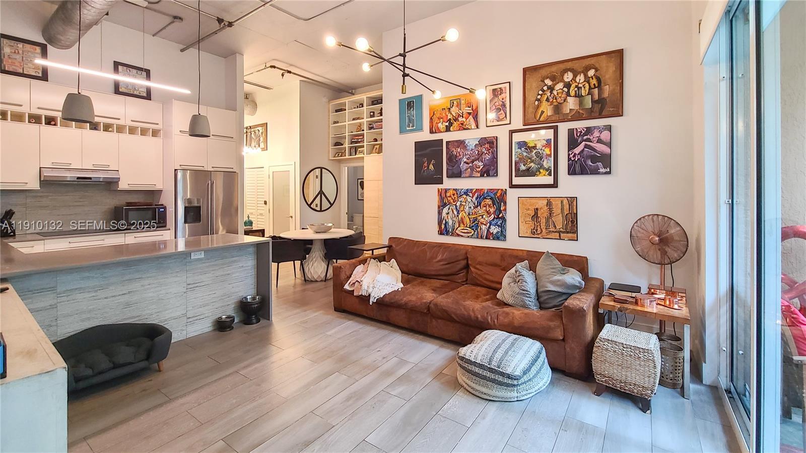 2001 Biscayne Blvd #2117 Miami, FL 33137