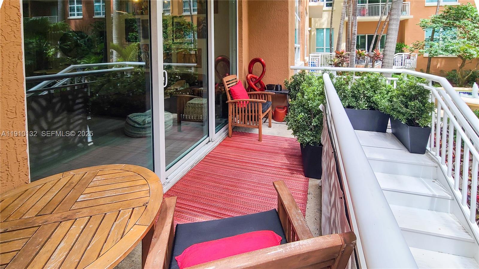 2001 Biscayne Blvd #2117 Miami, FL 33137