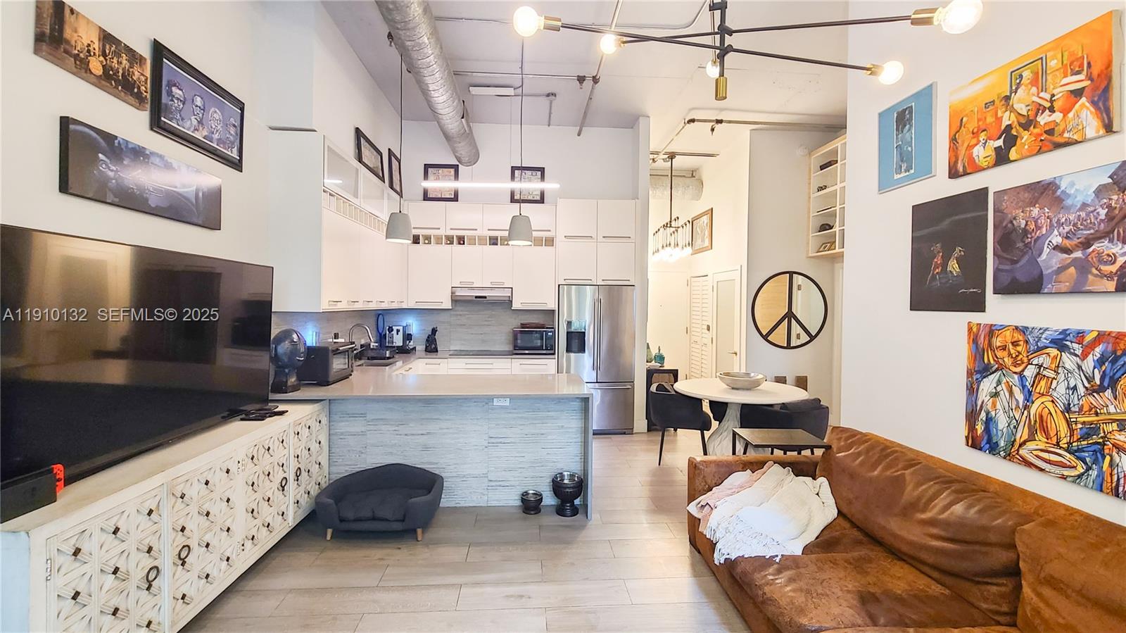 2001 Biscayne Blvd #2117 Miami, FL 33137