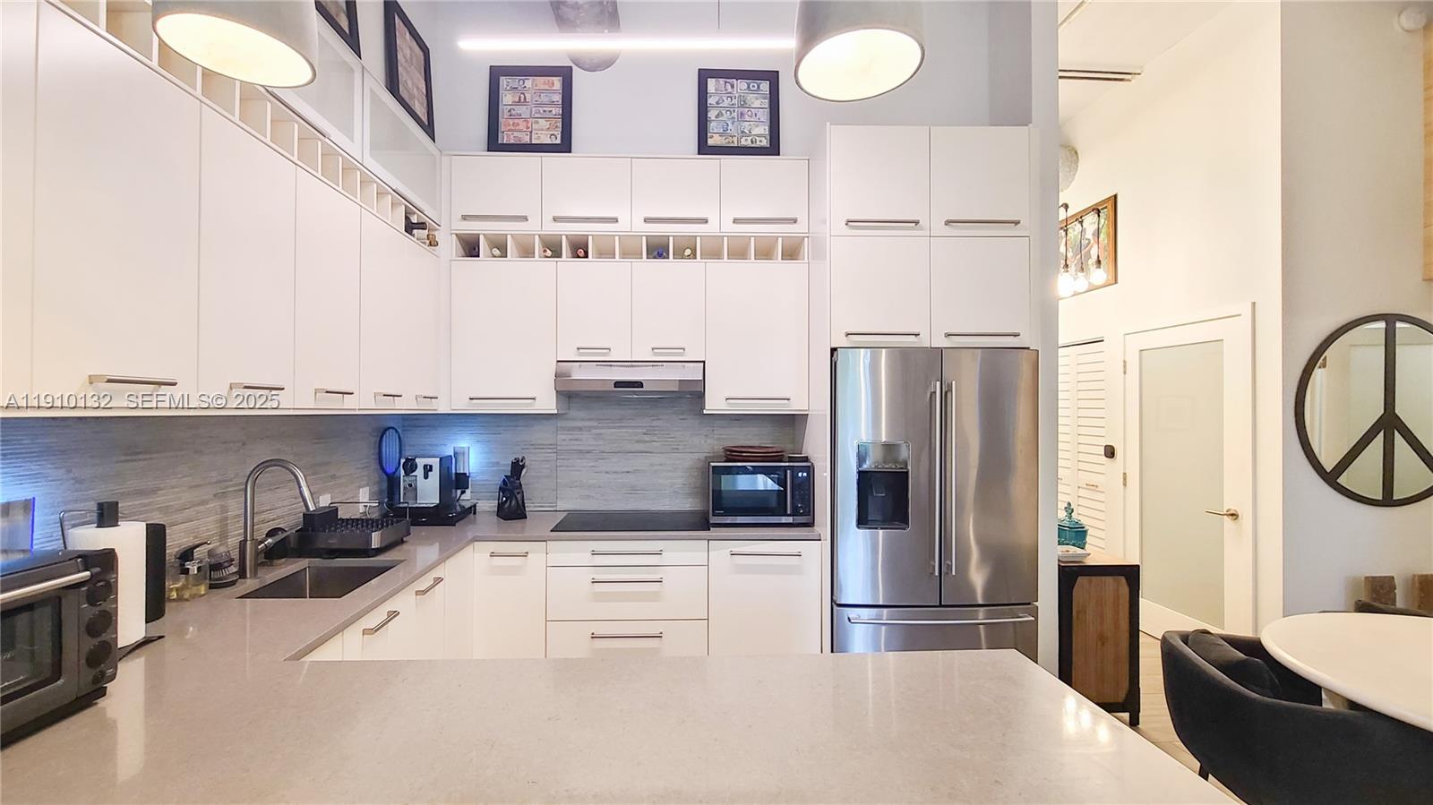 2001 Biscayne Blvd #2117 Miami, FL 33137