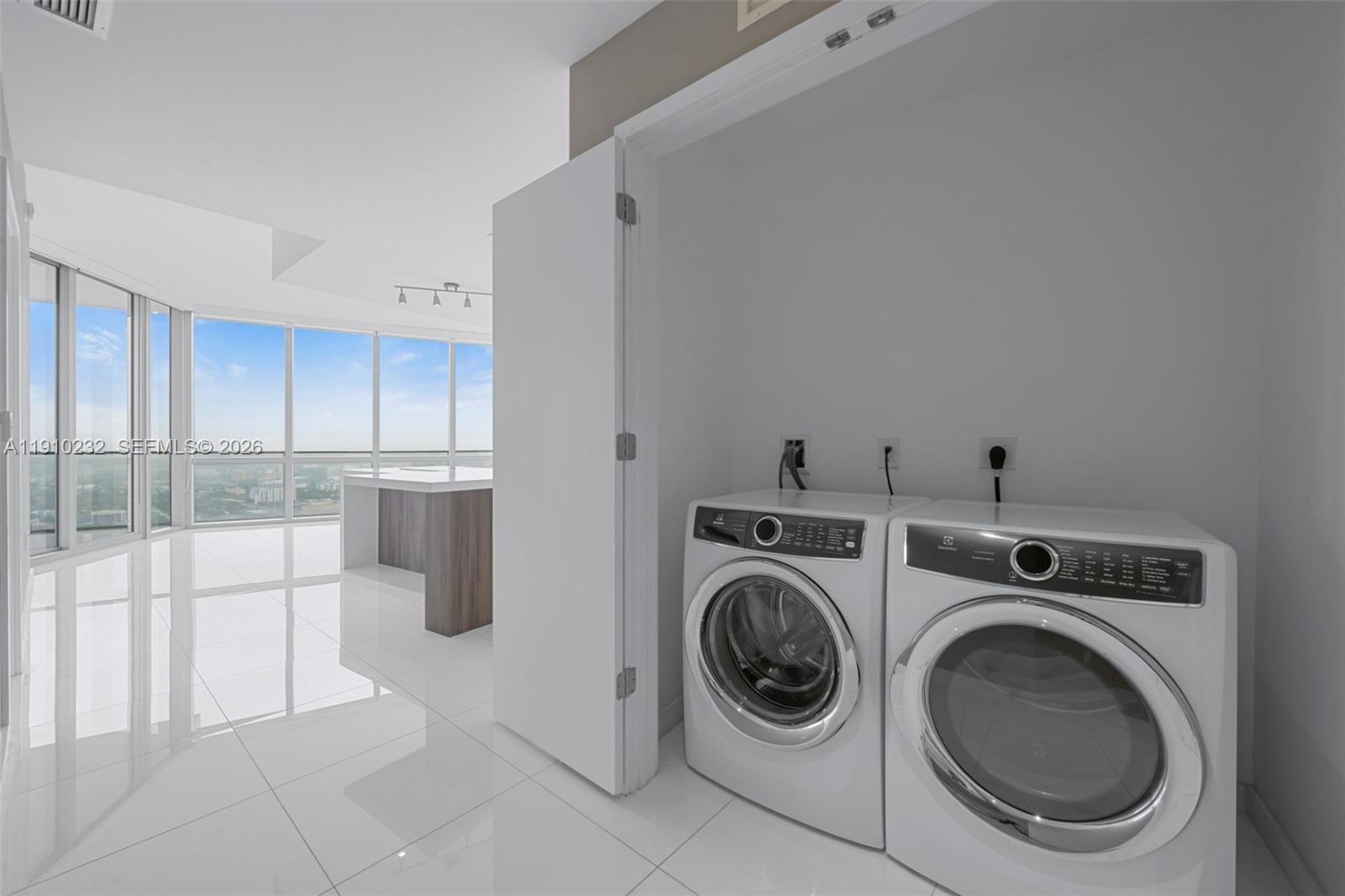 image Paramount Miami Worldcenter10