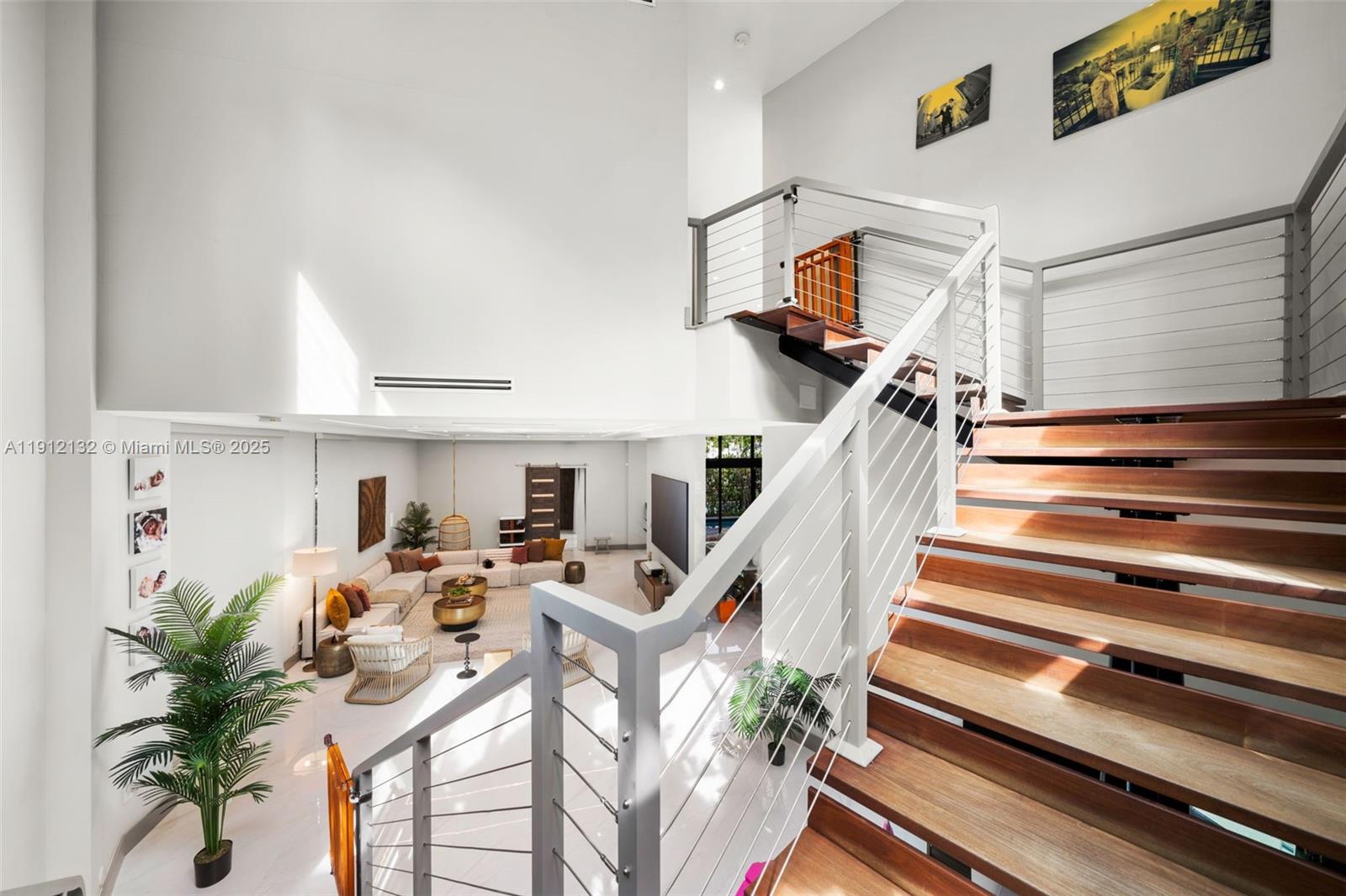 4185 Ventura Ave Coconut Grove, FL 33133