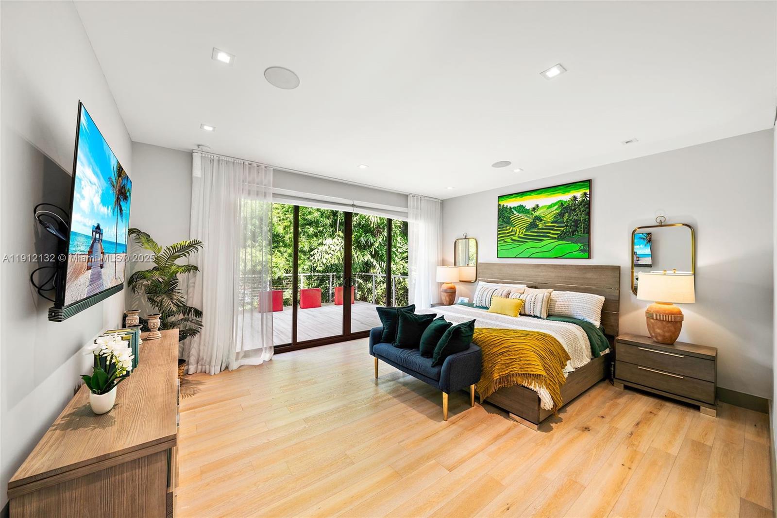 4185 Ventura Ave Coconut Grove, FL 33133