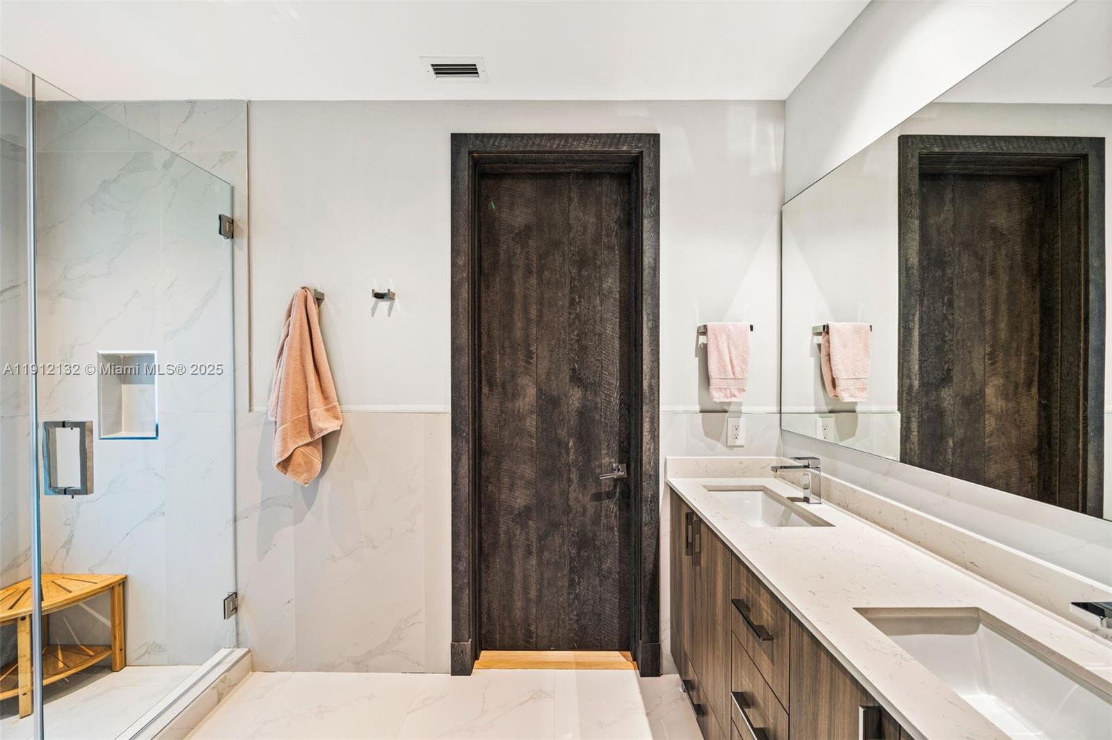 4185 Ventura Ave Coconut Grove, FL 33133