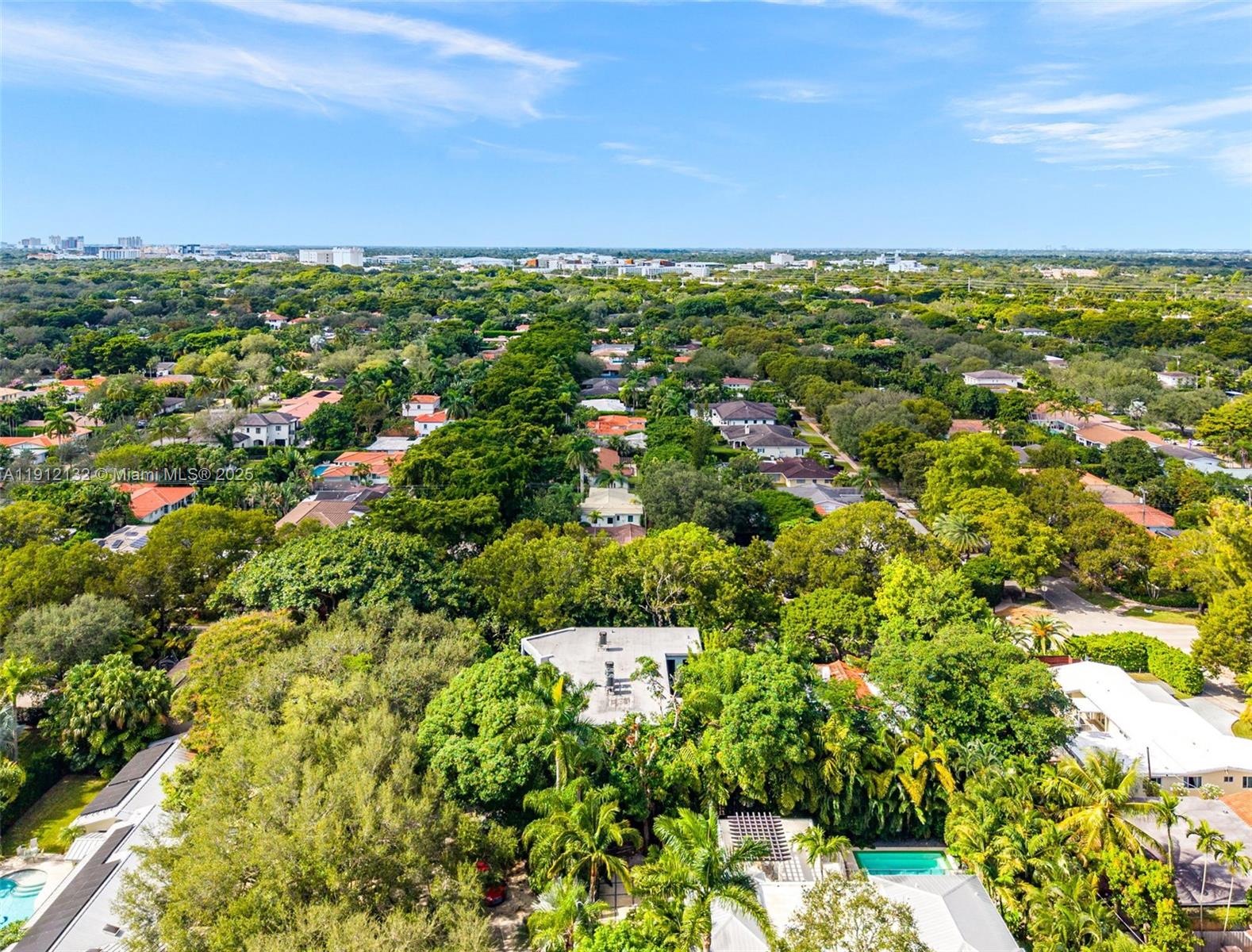4185 Ventura Ave Coconut Grove, FL 33133