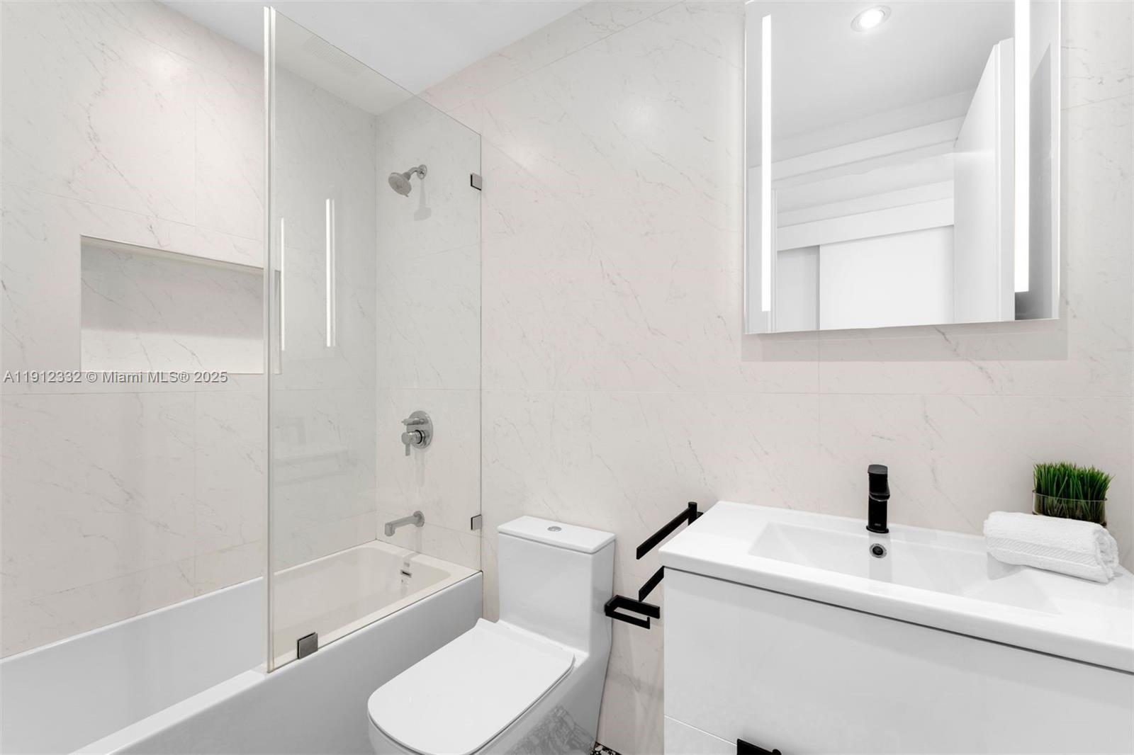 6103 Aqua Ave #504 Miami Beach, FL 33141