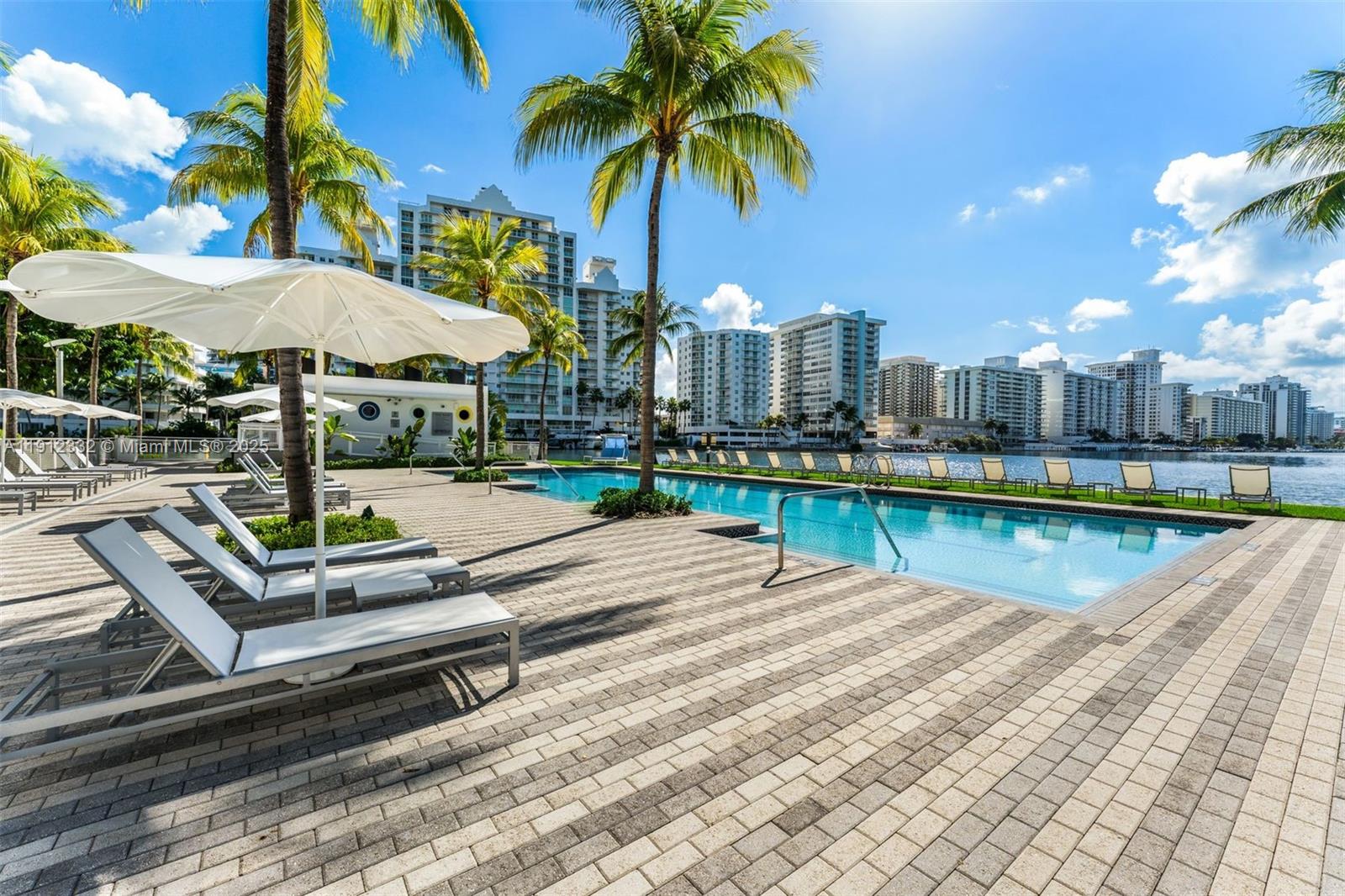 6103 Aqua Ave #504 Miami Beach, FL 33141