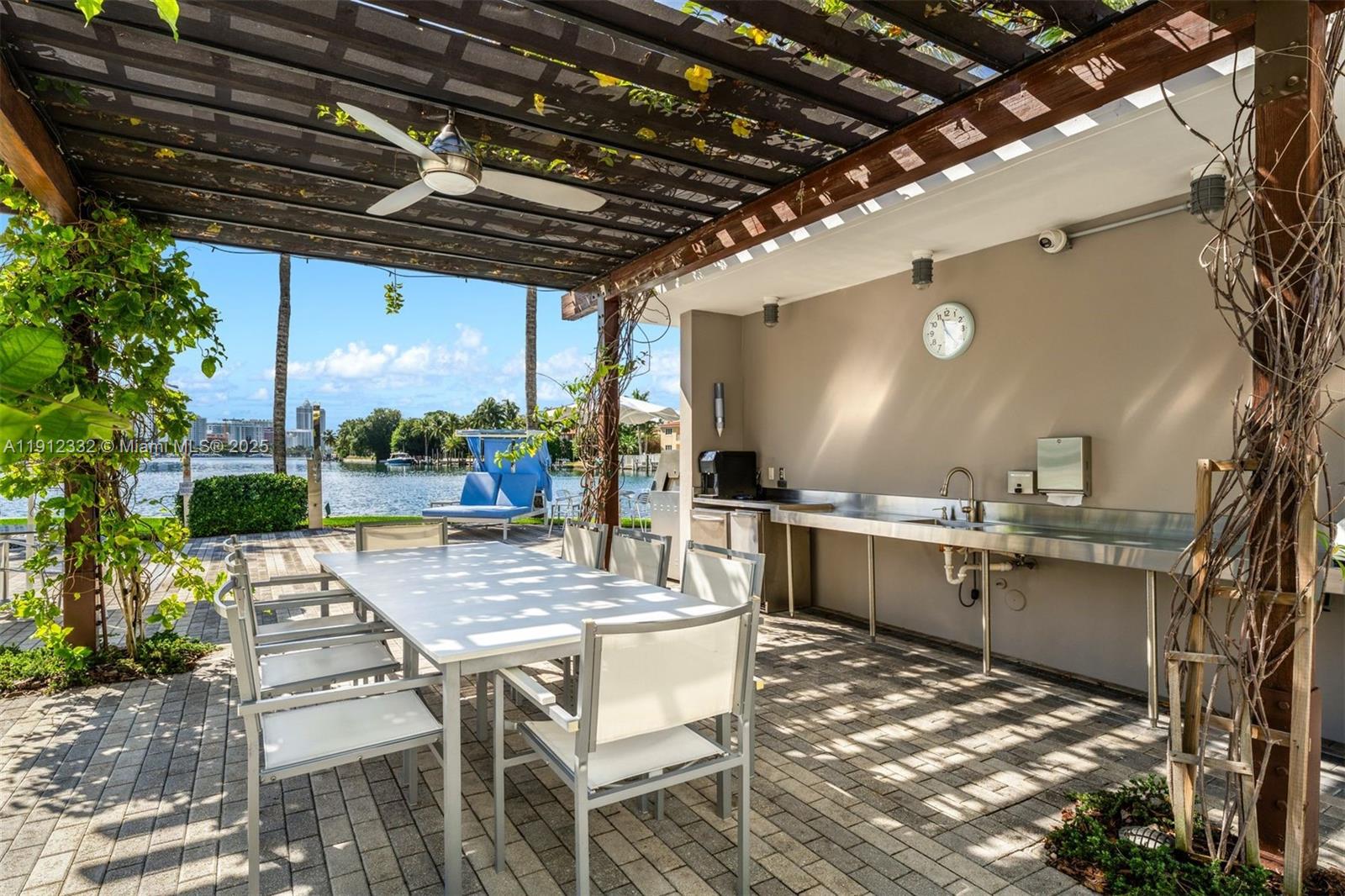 6103 Aqua Ave #504 Miami Beach, FL 33141