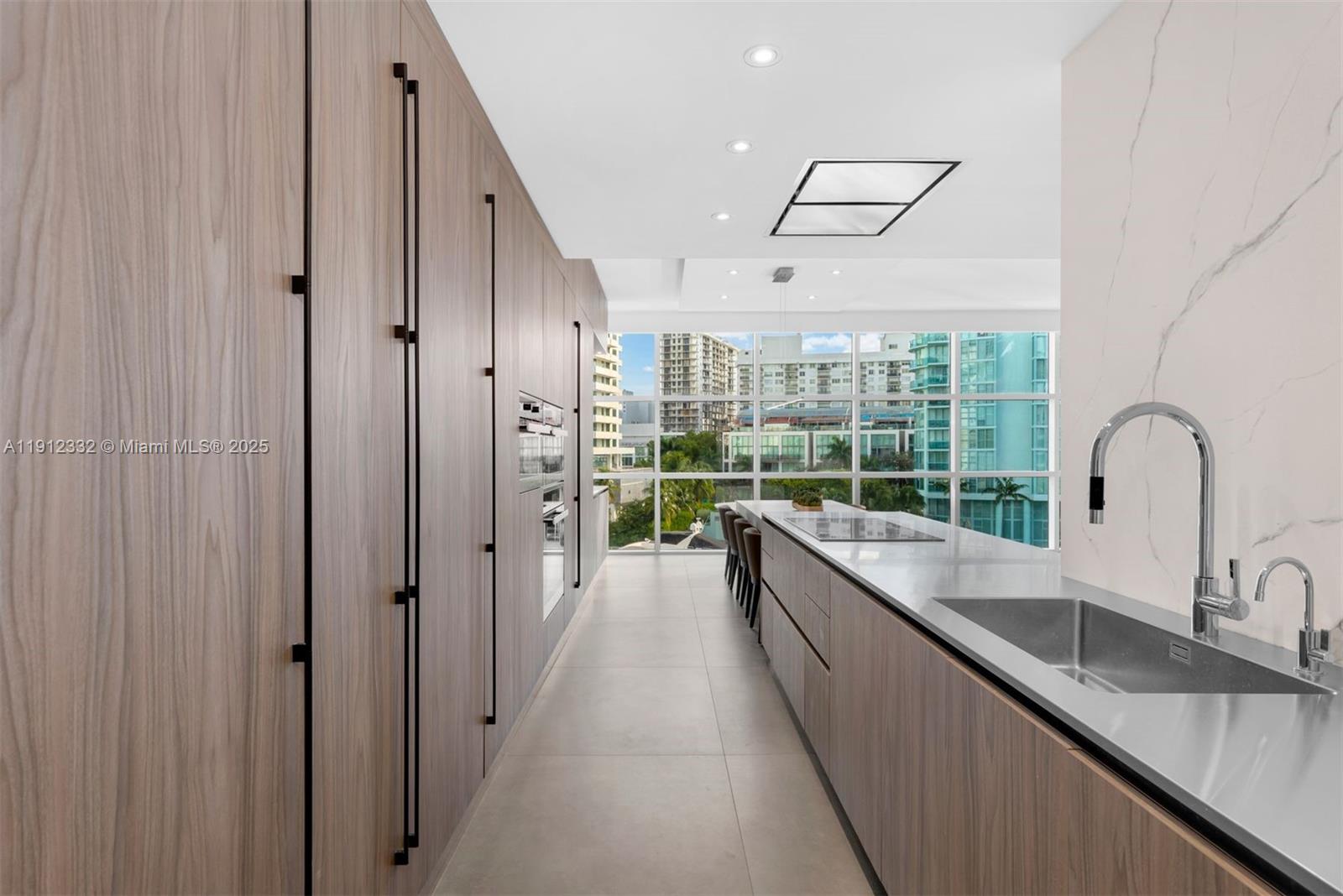 6103 Aqua Ave #504 Miami Beach, FL 33141