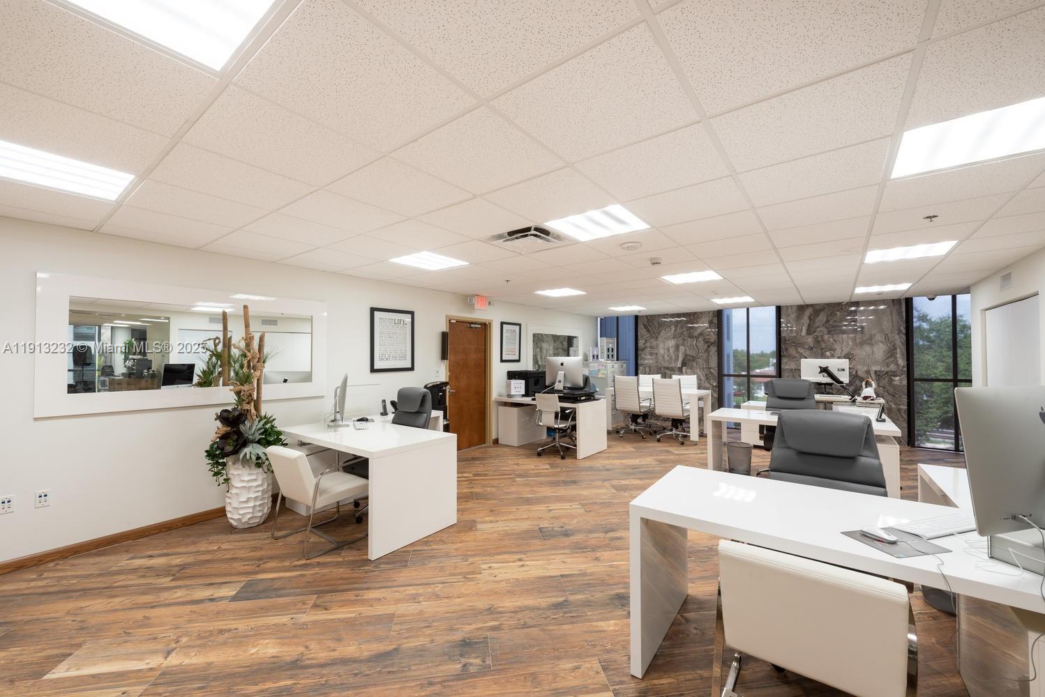 4300 Biscayne Blvd #303 Miami, FL 33137