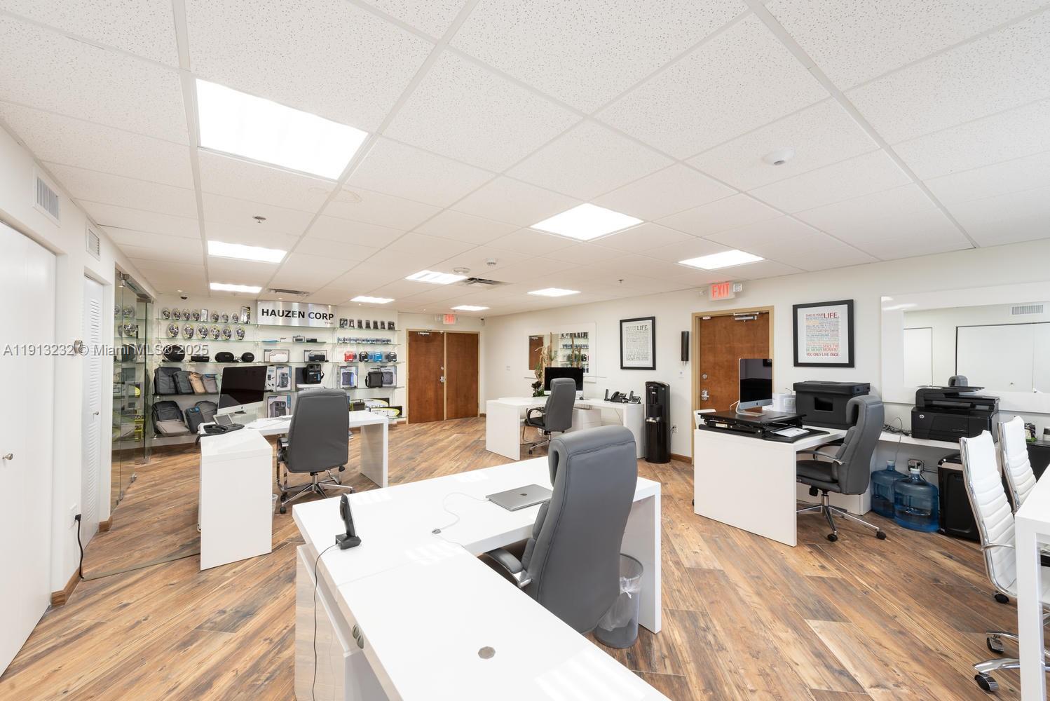 4300 Biscayne Blvd #303 Miami, FL 33137