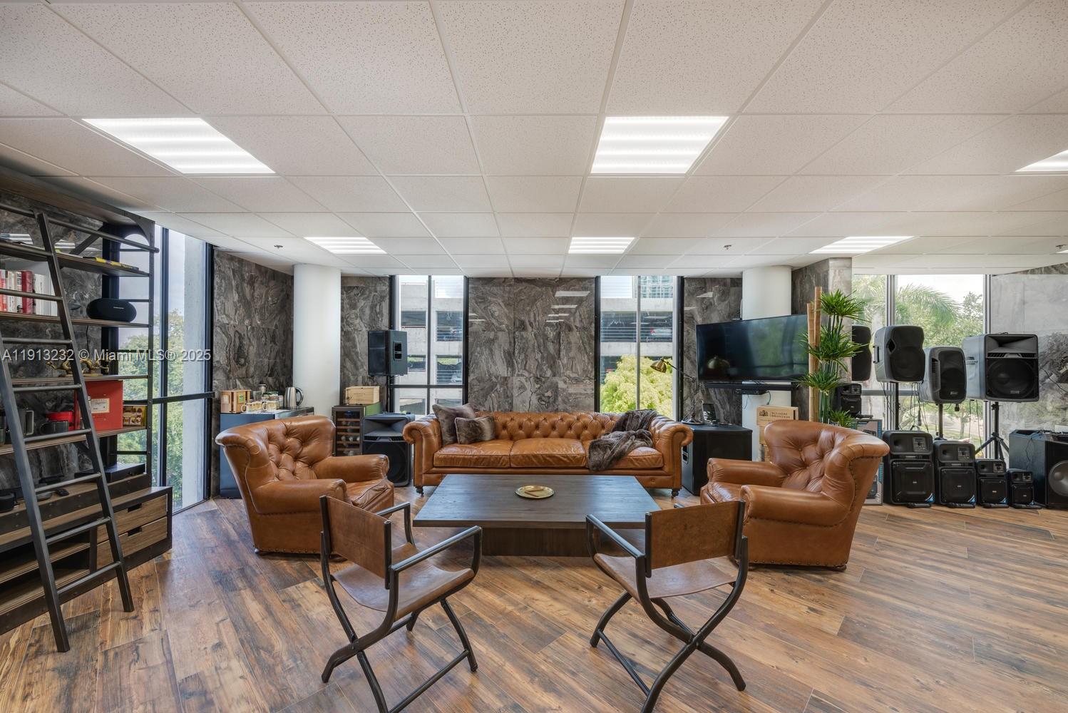 4300 Biscayne Blvd #303 Miami, FL 33137